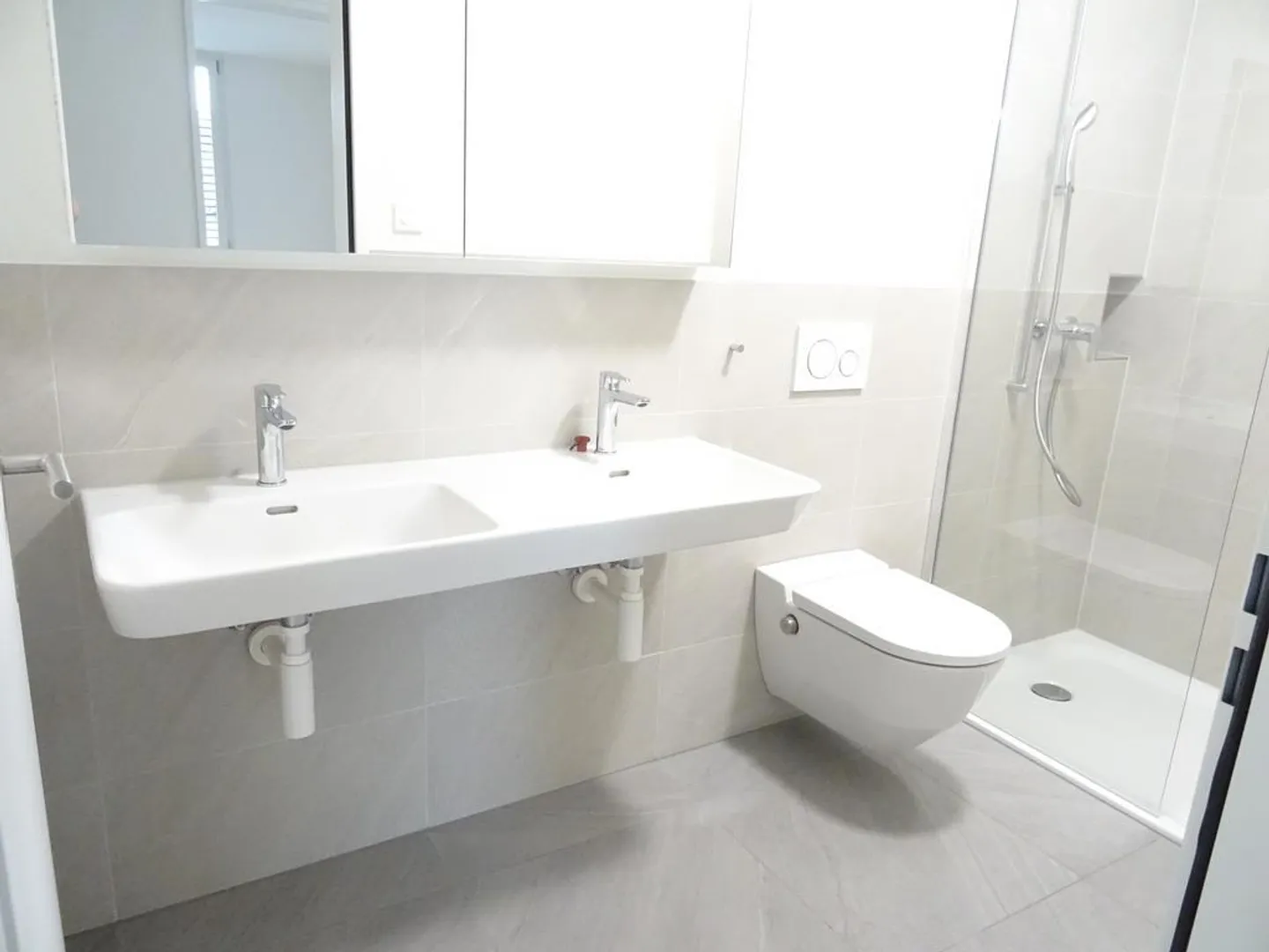 NEW BUILD: COZY APARTMENT IN A QUIET LOCATION WITH BALCONY - Photo 4 of 12