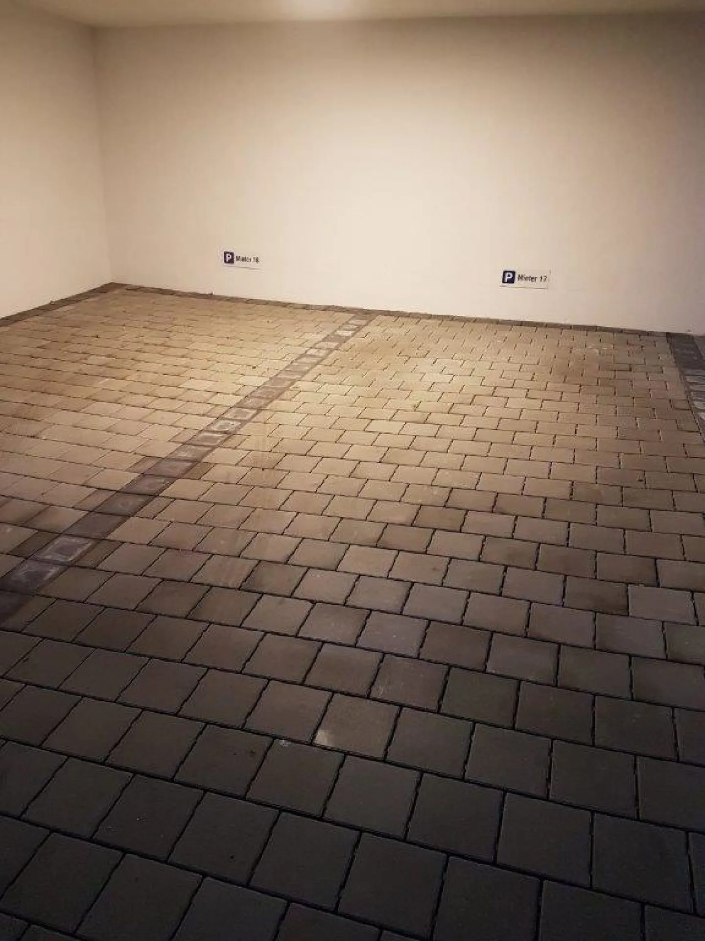 It's worth taking a look...! - Photo 2 of 2