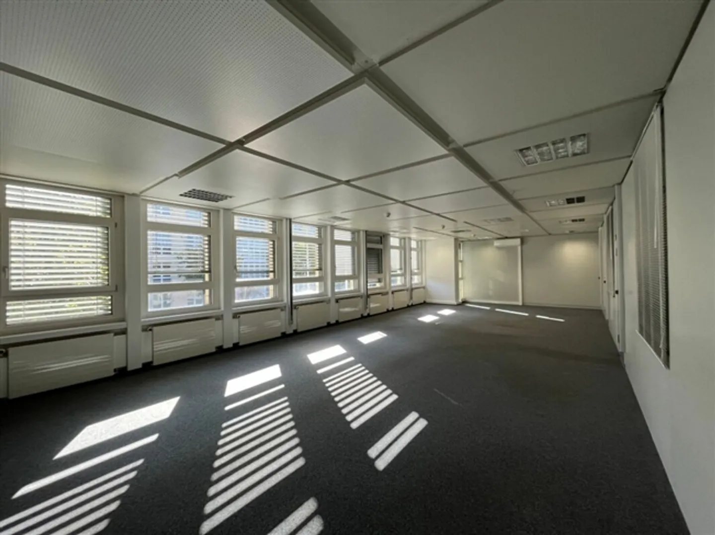 Spazi per uffici centrali a Ittigen - Foto 9 di 9