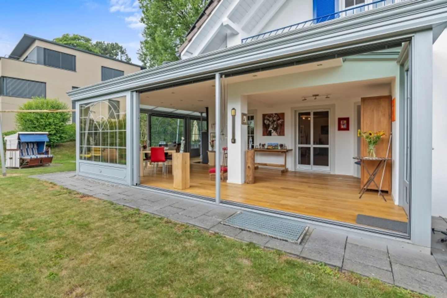 Maison individuelle de 7,5 pièces avec beaucoup d'espace et d'énergie durable - Photo 4 sur 13