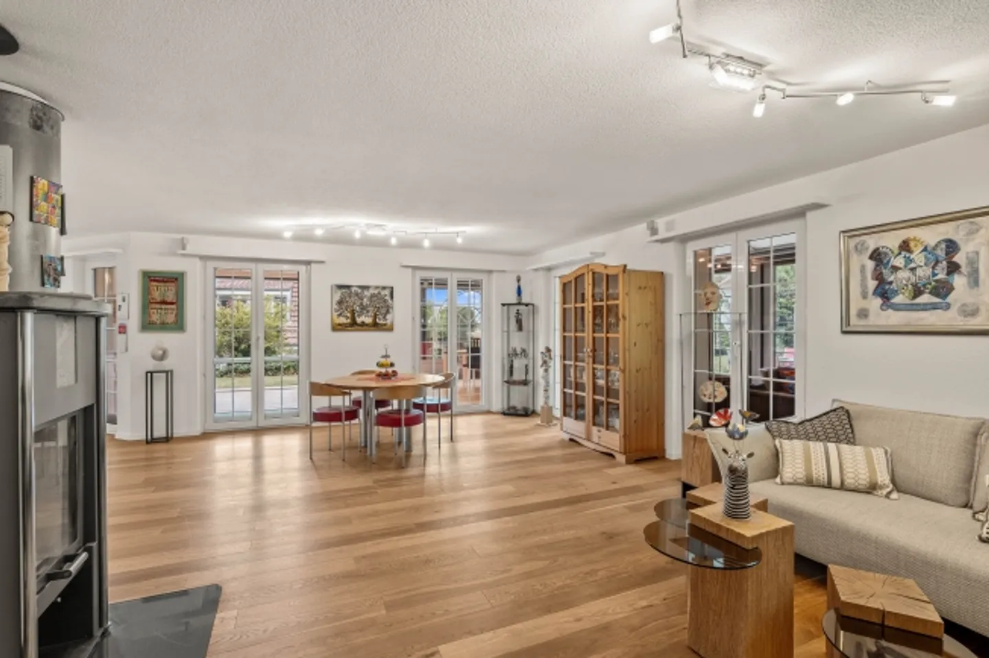 Maison individuelle de 7,5 pièces avec beaucoup d'espace et d'énergie durable - Photo 6 sur 13