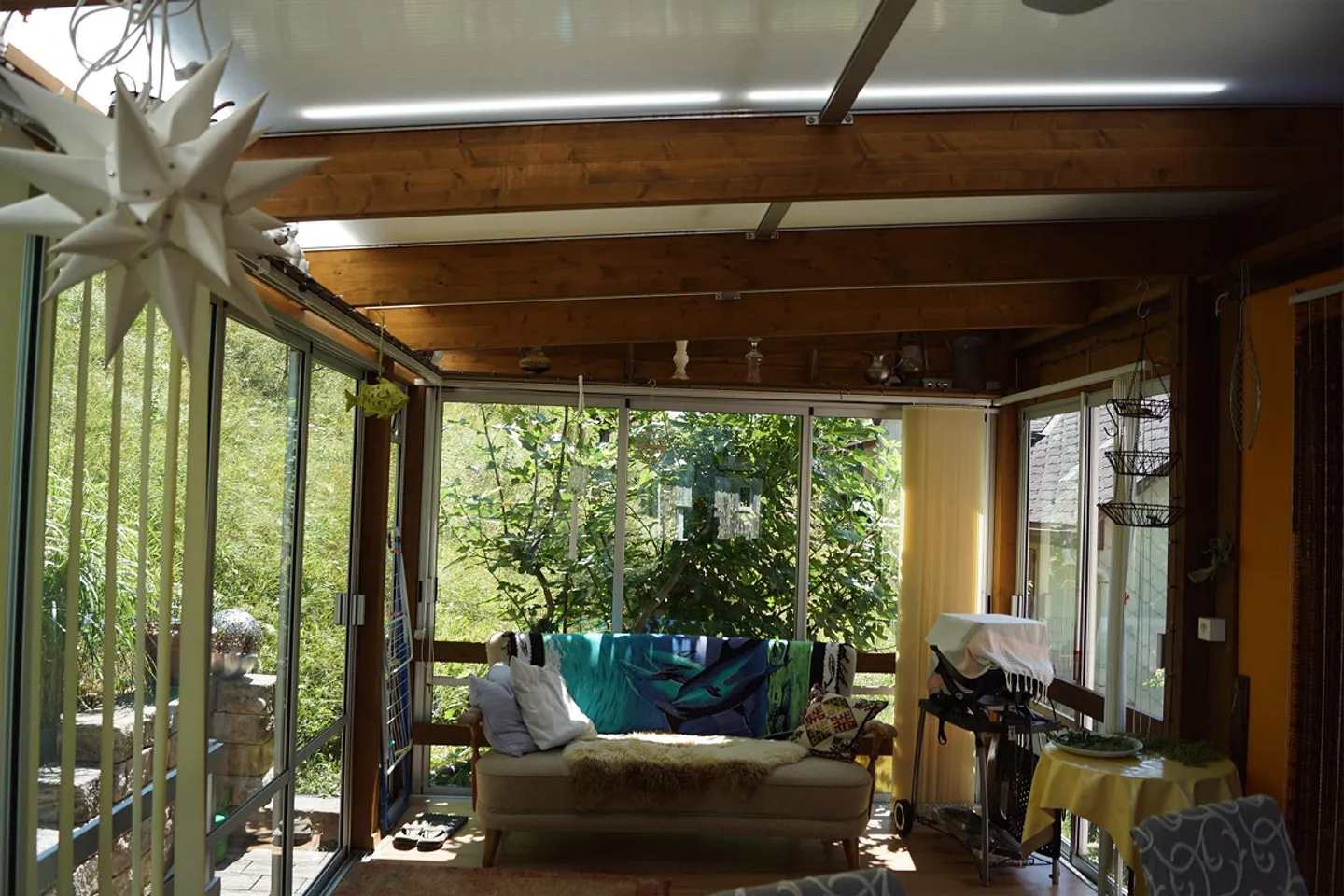 Casa ben tenuta in una zona residenziale centrale, con appartamento separato - Foto 3 di 5