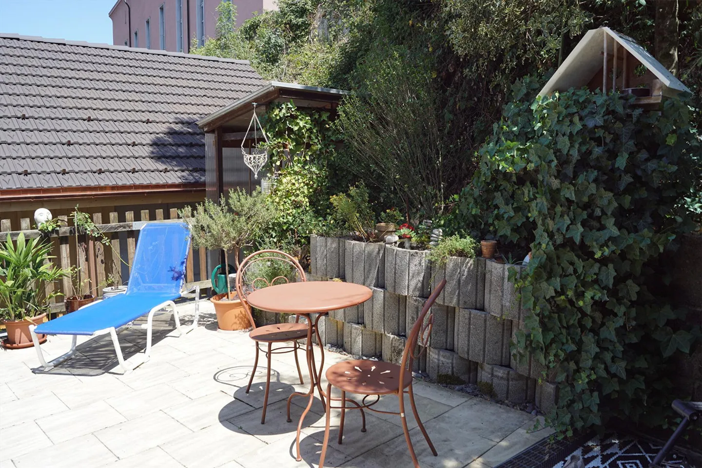 Casa ben tenuta in una zona residenziale centrale, con appartamento separato - Foto 4 di 5
