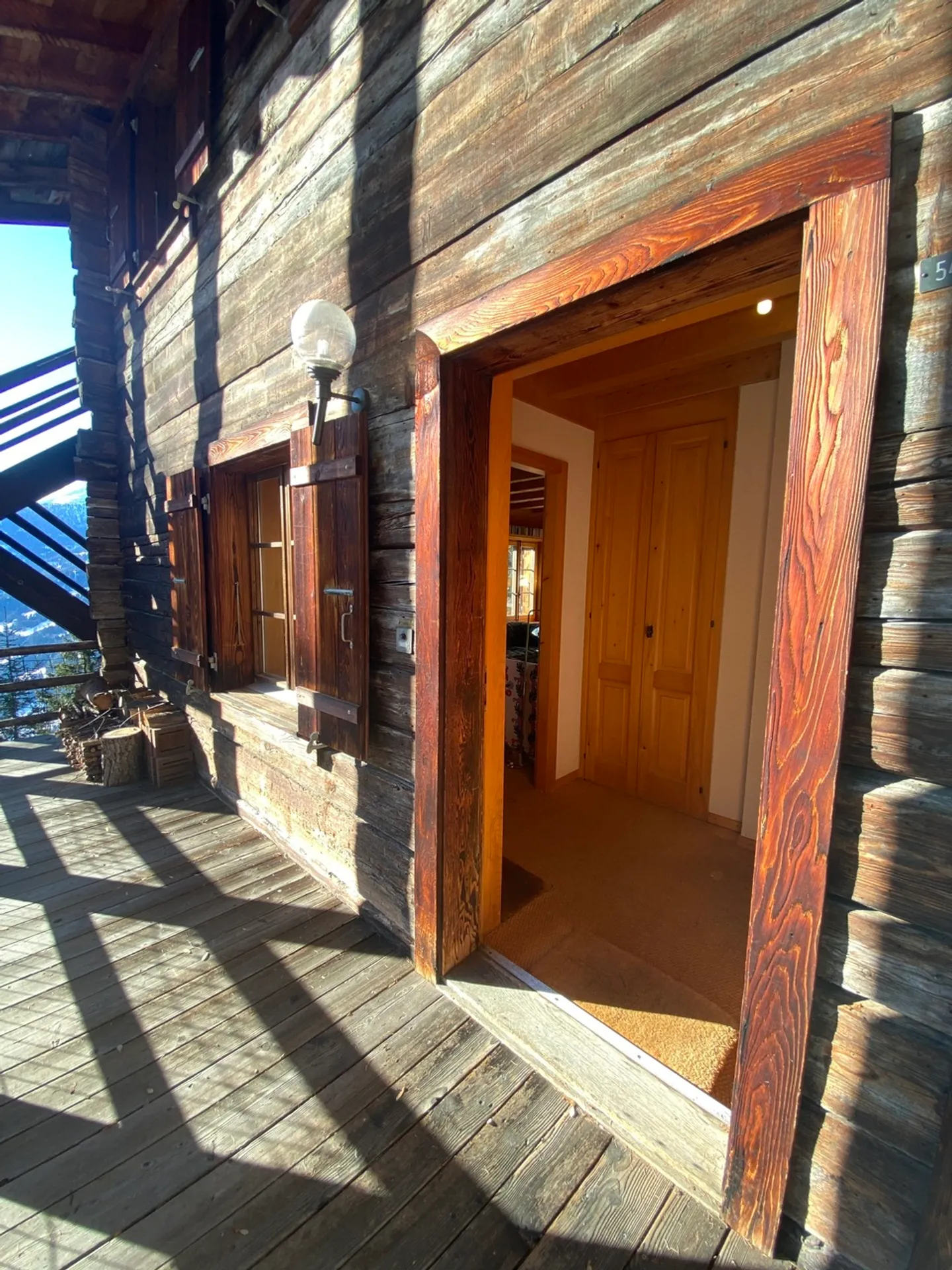 «6-ZIMMER-CHALET MITTEN IN DER NATUR - RUHIGE LAGE / BLICK VON OBEN» - Foto 14 von 30