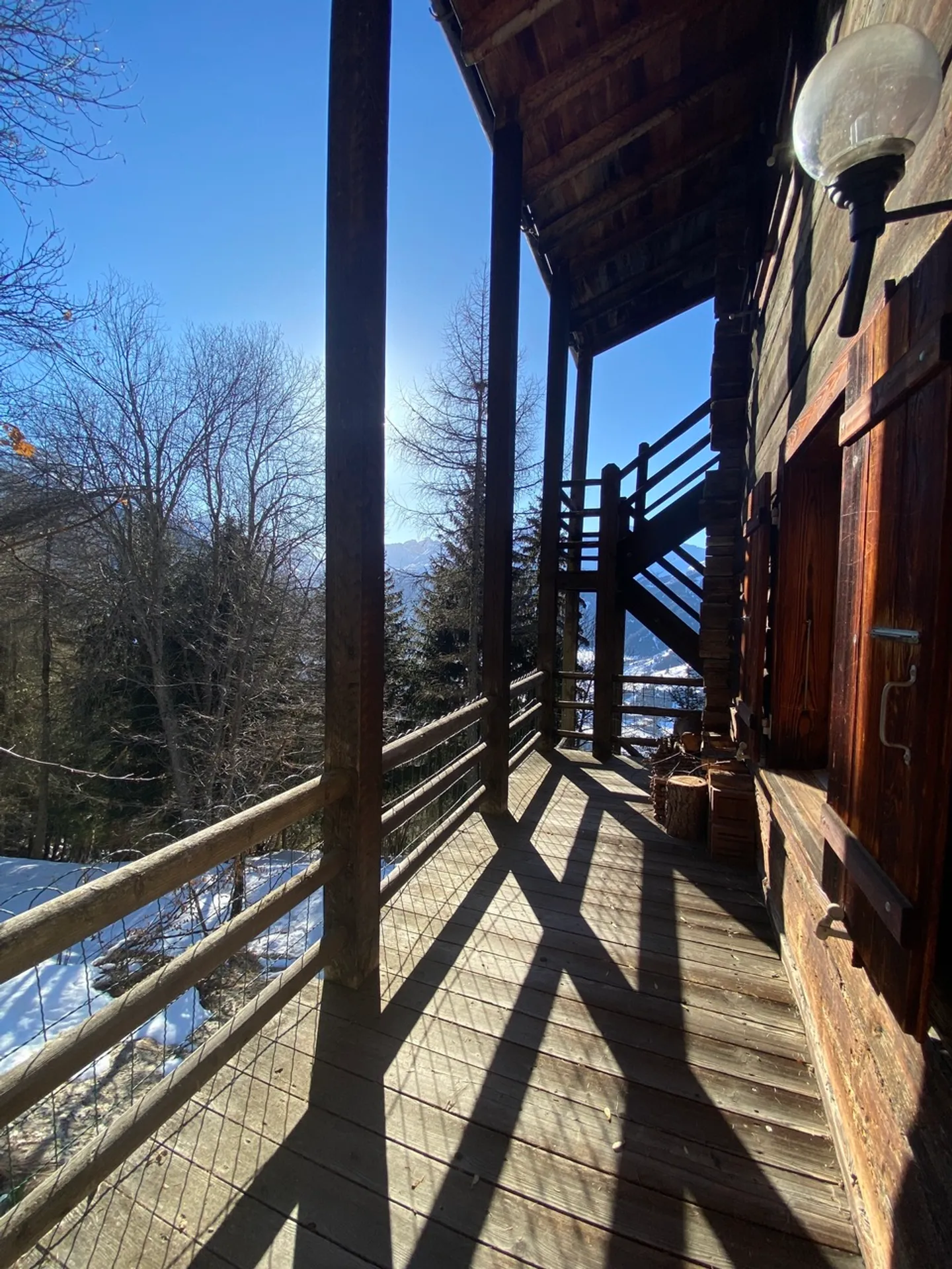 «6-ZIMMER-CHALET MITTEN IN DER NATUR - RUHIGE LAGE / BLICK VON OBEN» - Foto 19 von 30