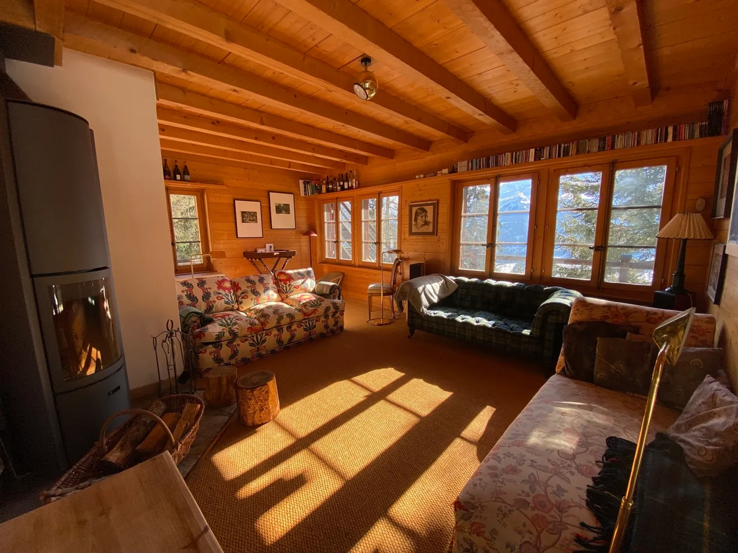 «6-ZIMMER-CHALET MITTEN IN DER NATUR - RUHIGE LAGE / BLICK VON OBEN» - Foto 4 von 30