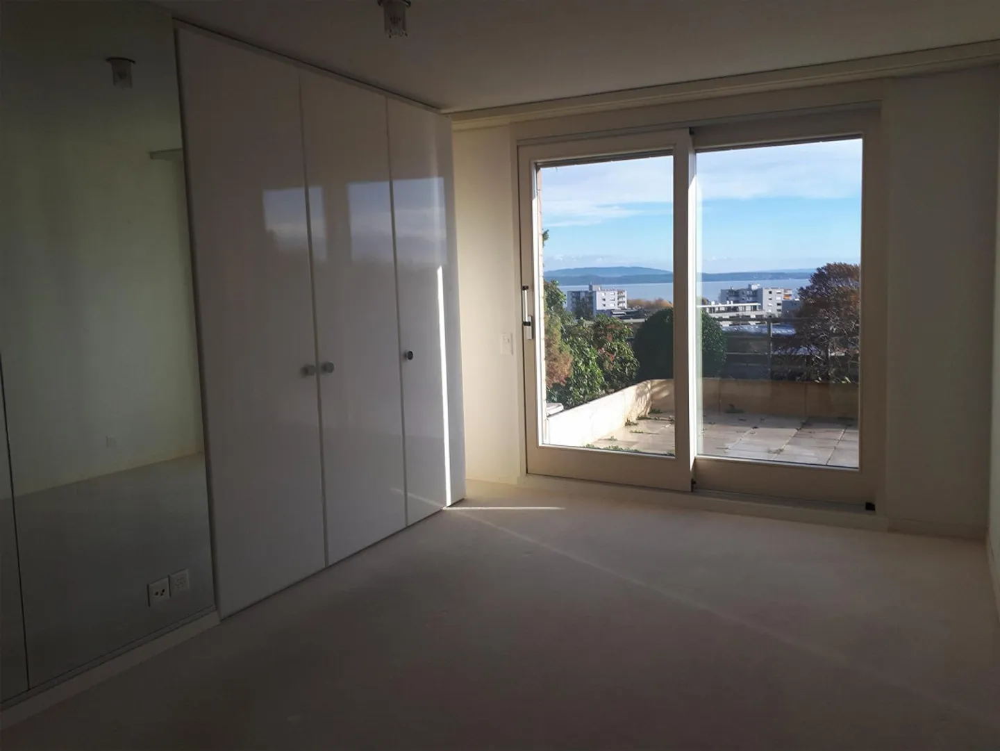Sonnige 3.5-Zimmerwohnung mit Aussicht - Foto 16 von 17