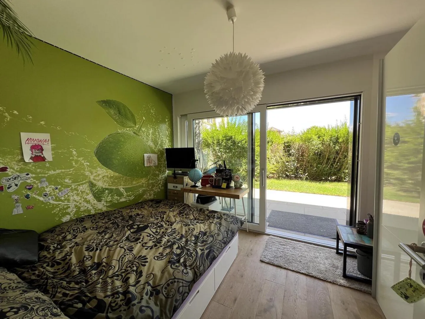 Im Herzen von Neuenburg – Außergewöhnliche moderne Wohnung mit Terrasse und privatem Garten - Foto 8 von 13