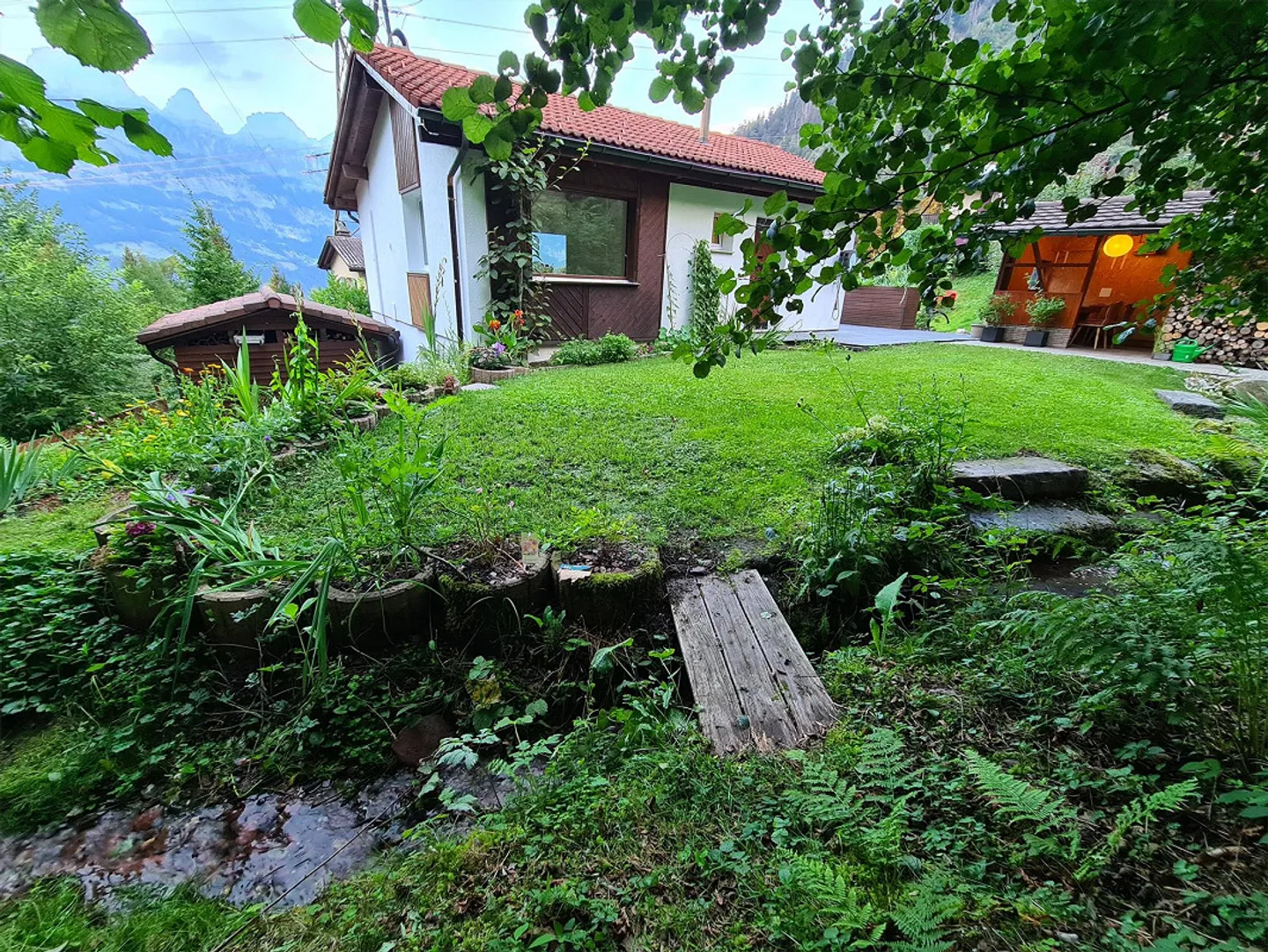 Charmantes Einfamilienhaus mit Garten - Foto 1 von 30