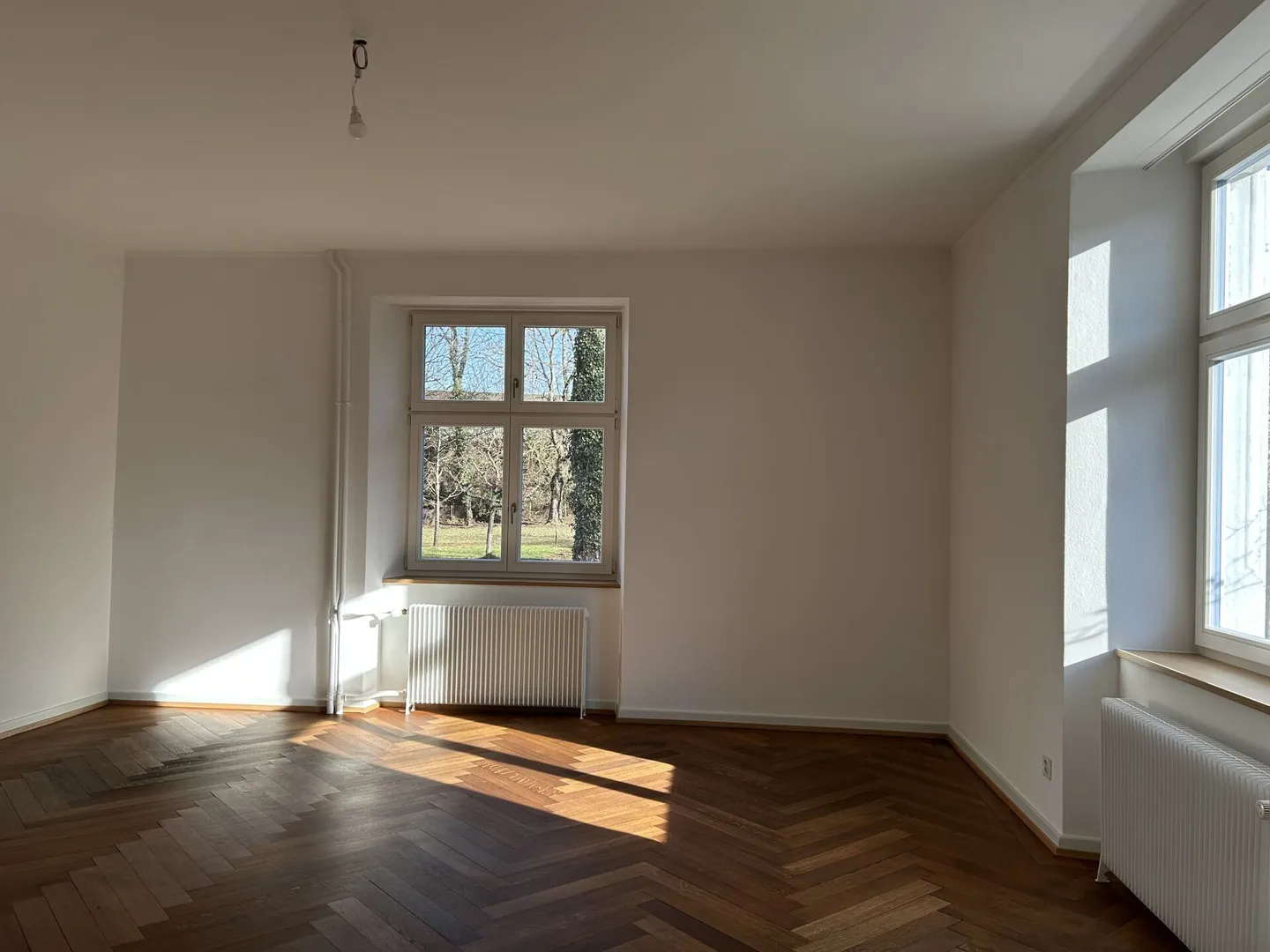 Spacious 4.5-room ground floor apartment with garden seating area! - Photo 9 of 12