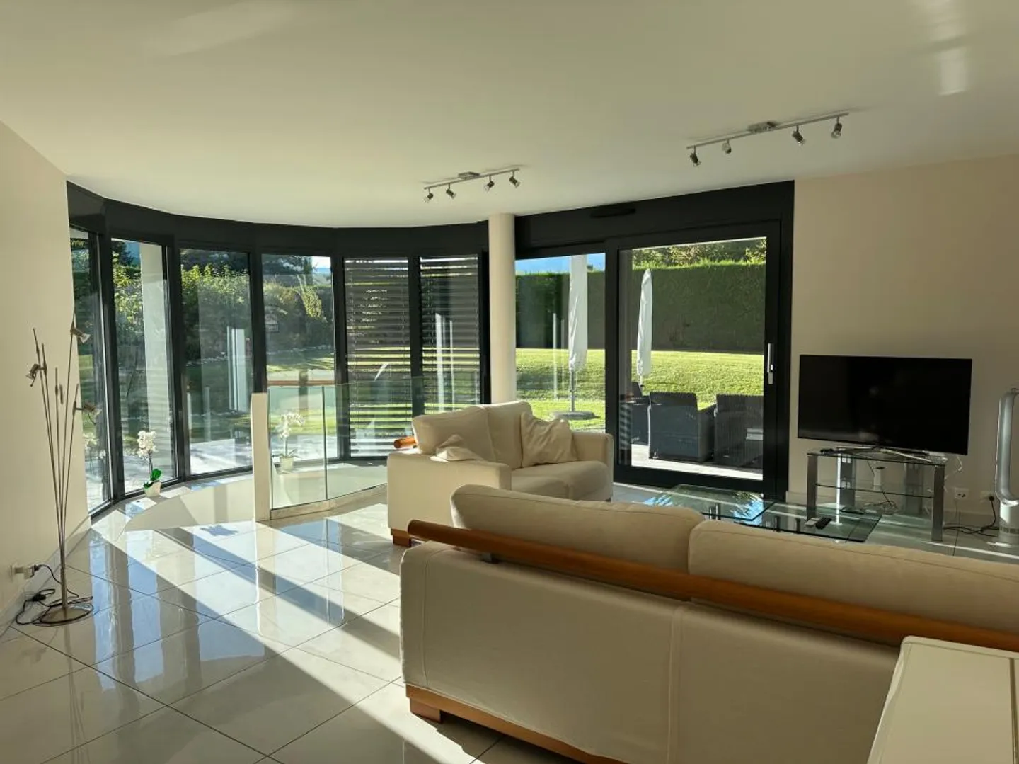 Appartamento 5.5 stanze - Foto 2 di 11