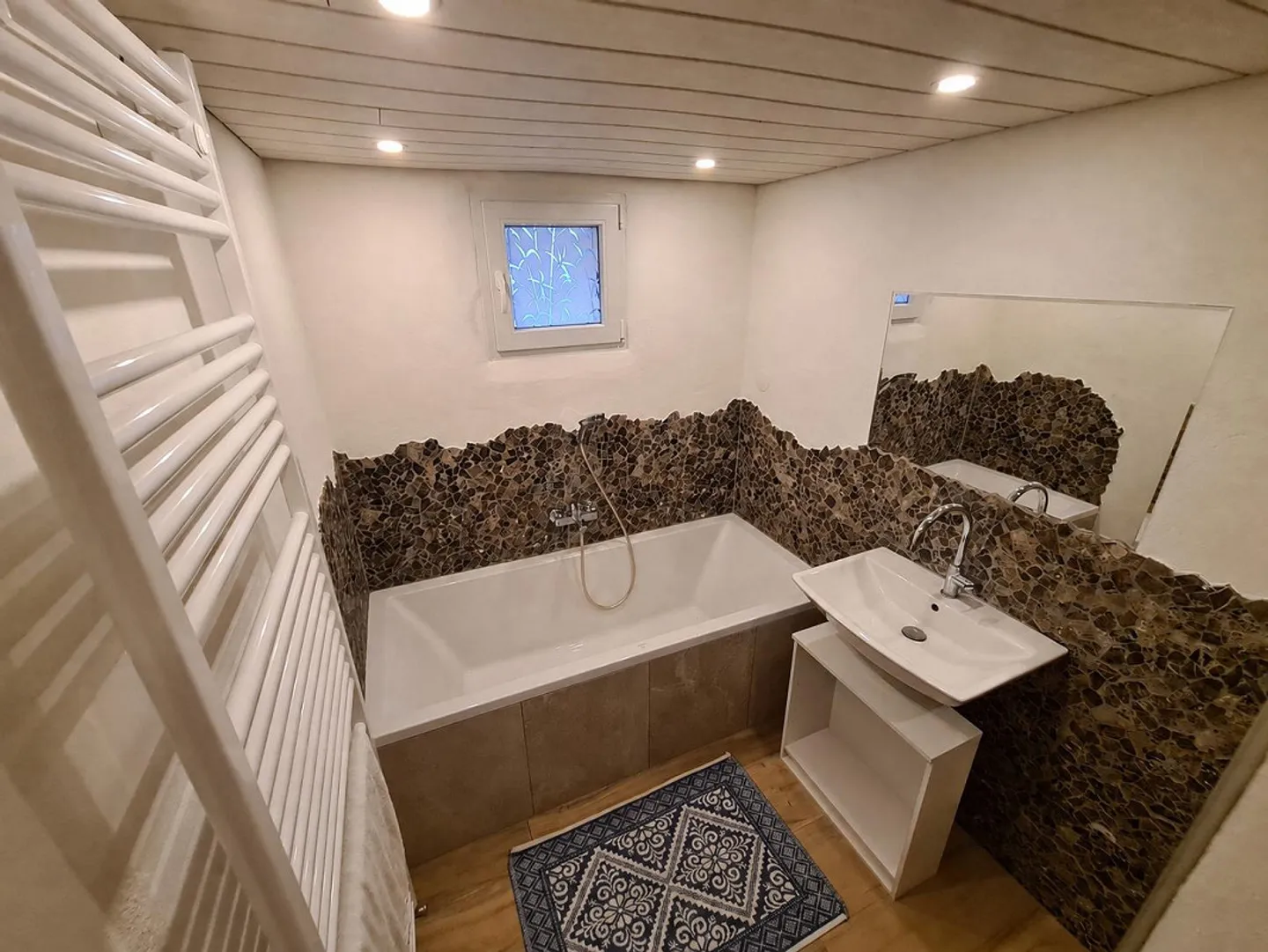 Charmantes Einfamilienhaus mit Garten - Foto 18 von 30