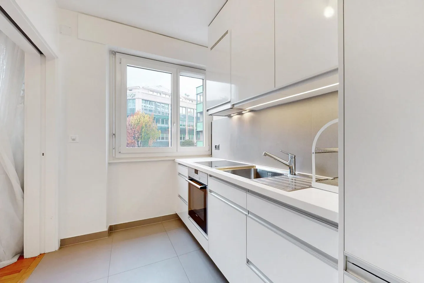 Vieni a visitare questo appartamento di 2 stanze! - Foto 3 di 11