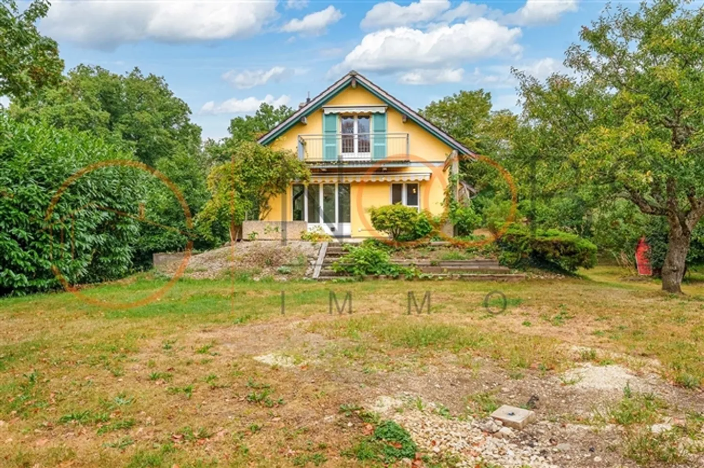 6.5-Room Single-Family House with Large Garden - Photo 2 of 16