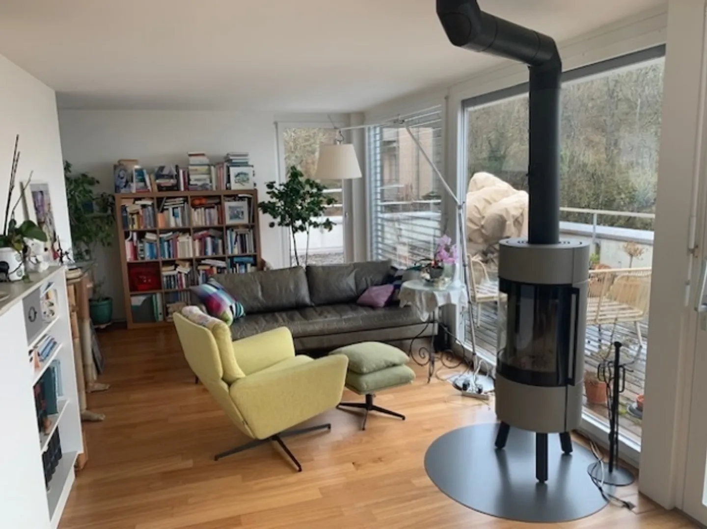 «3-ZIMMER-PENTHOUSE-WOHNUNG IN TWANN (BE), MÖBLIERT, BEFRISTET» - Foto 1 von 10