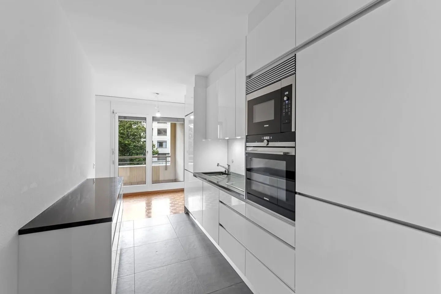 RENT WITHOUT DEPOSIT - The dream apartment for your family - Photo 3 of 5