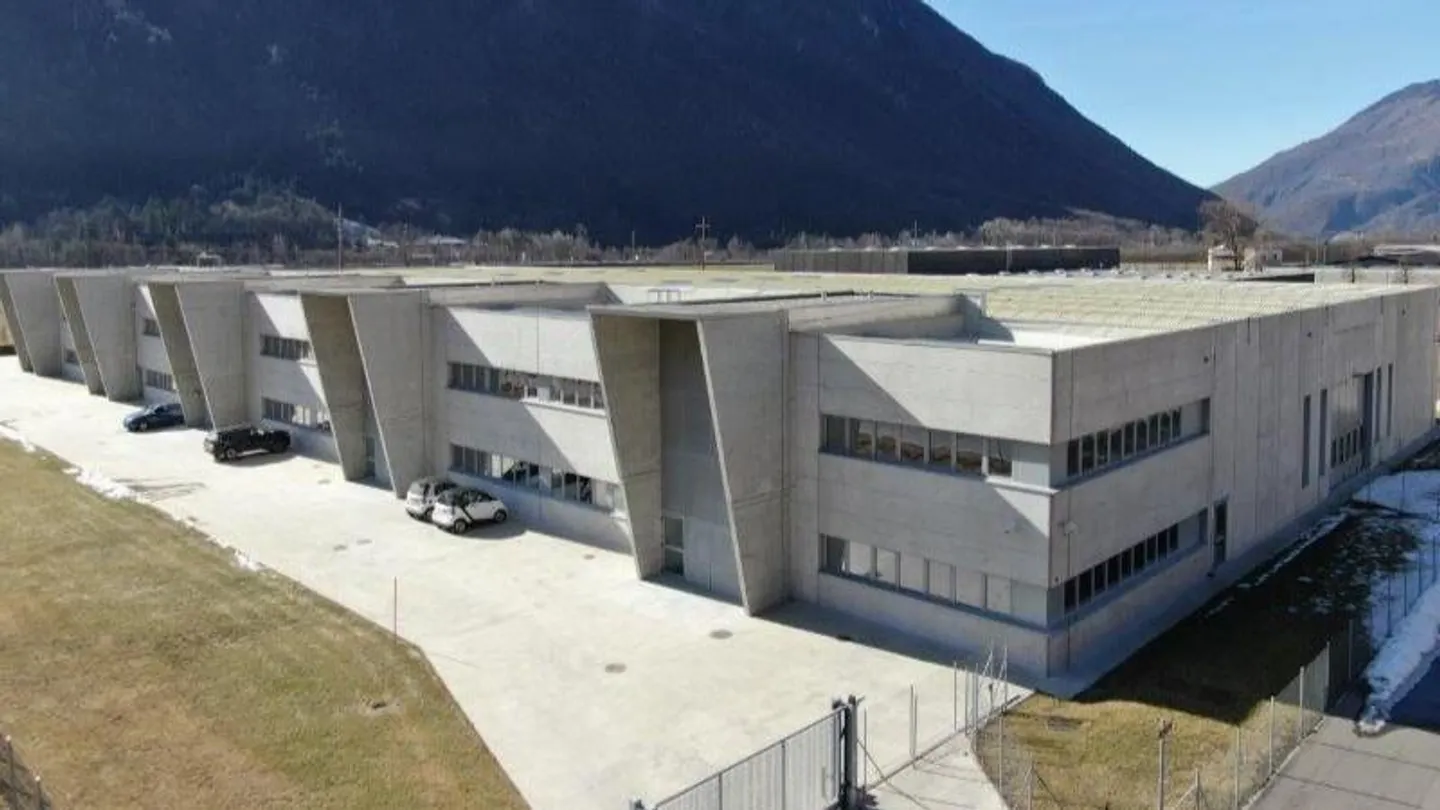 SPAZI INDUSTRIALI MODULABILI A SAN VITTORE (GR) - Foto 5 di 12