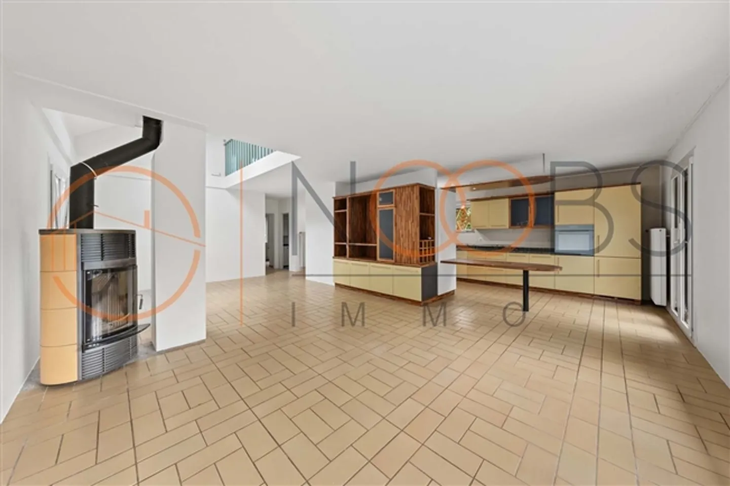 6.5-Room Single-Family House with Large Garden - Photo 8 of 16