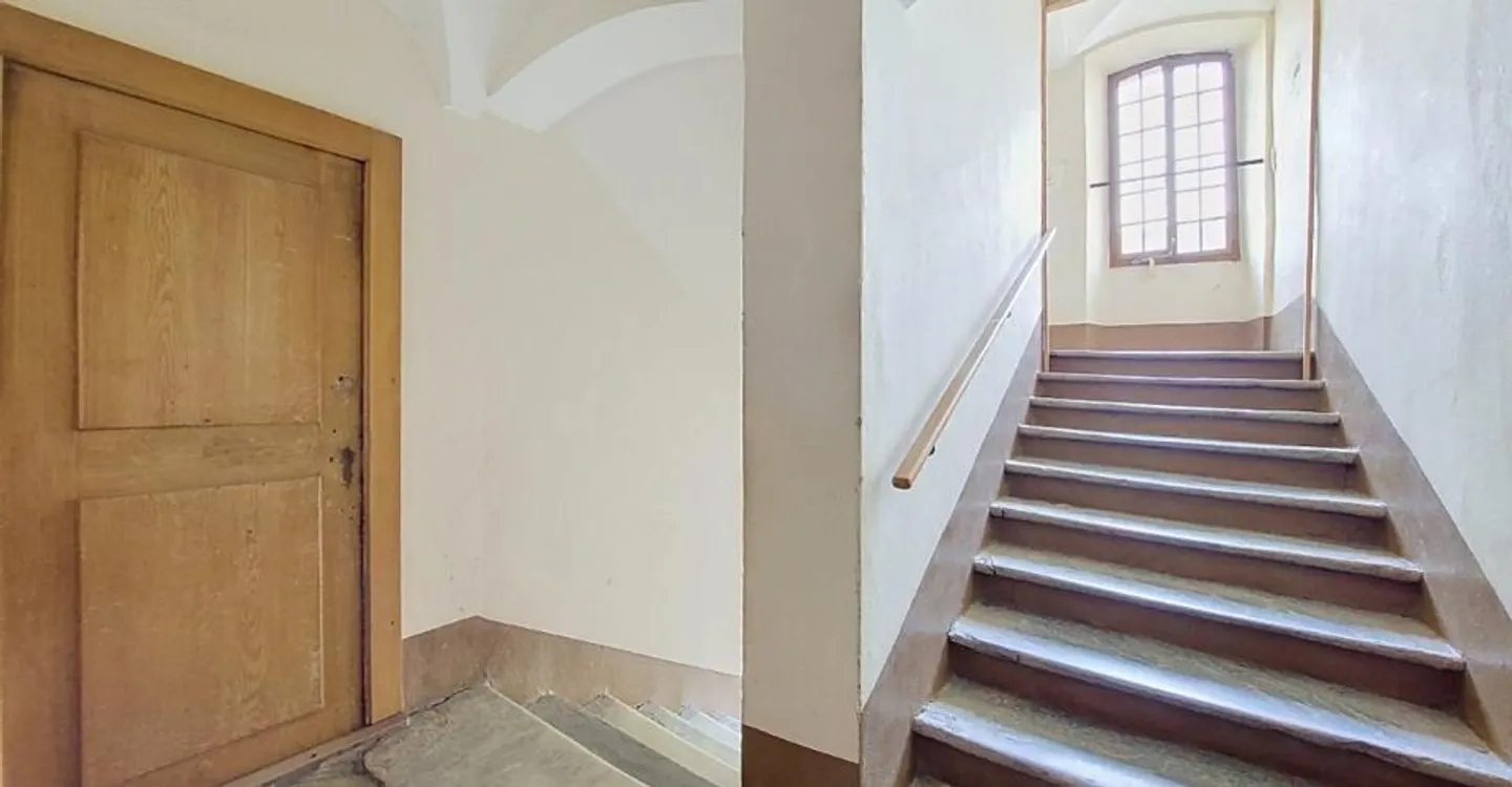Sion, historic house in the heart of the old town consisting of 5 apartments and 2 offices - Photo 7 of 23
