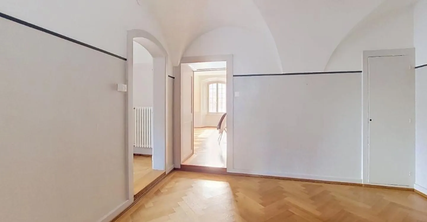 Sion, historic house in the heart of the old town consisting of 5 apartments and 2 offices - Photo 11 of 23