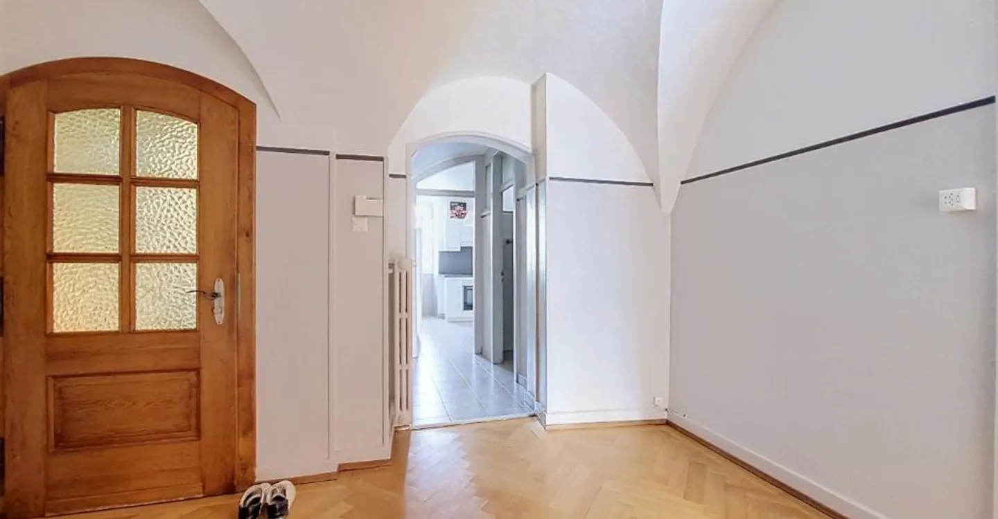 Sion, historic house in the heart of the old town consisting of 5 apartments and 2 offices - Photo 12 of 23