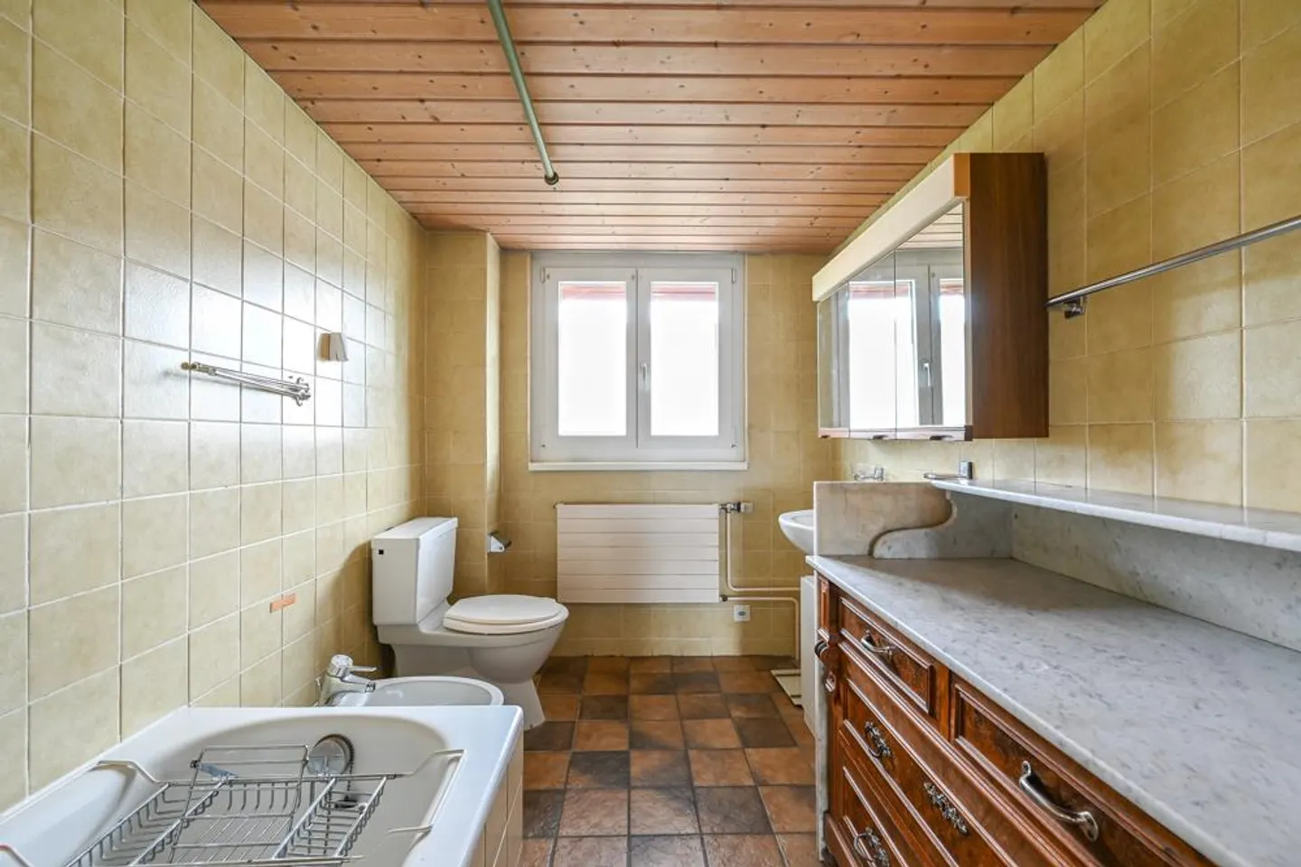 Proprietà da ristrutturare con potenziale di sviluppo - Foto 6 di 7