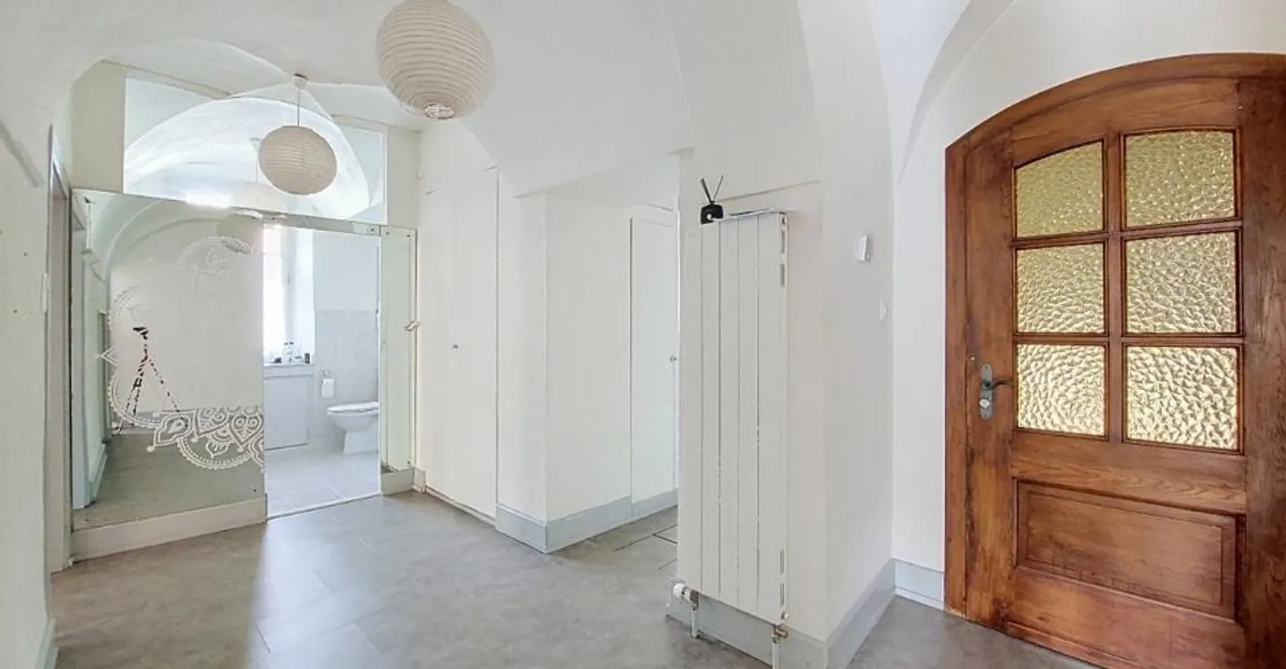 Sion, historic house in the heart of the old town consisting of 5 apartments and 2 offices - Photo 18 of 23