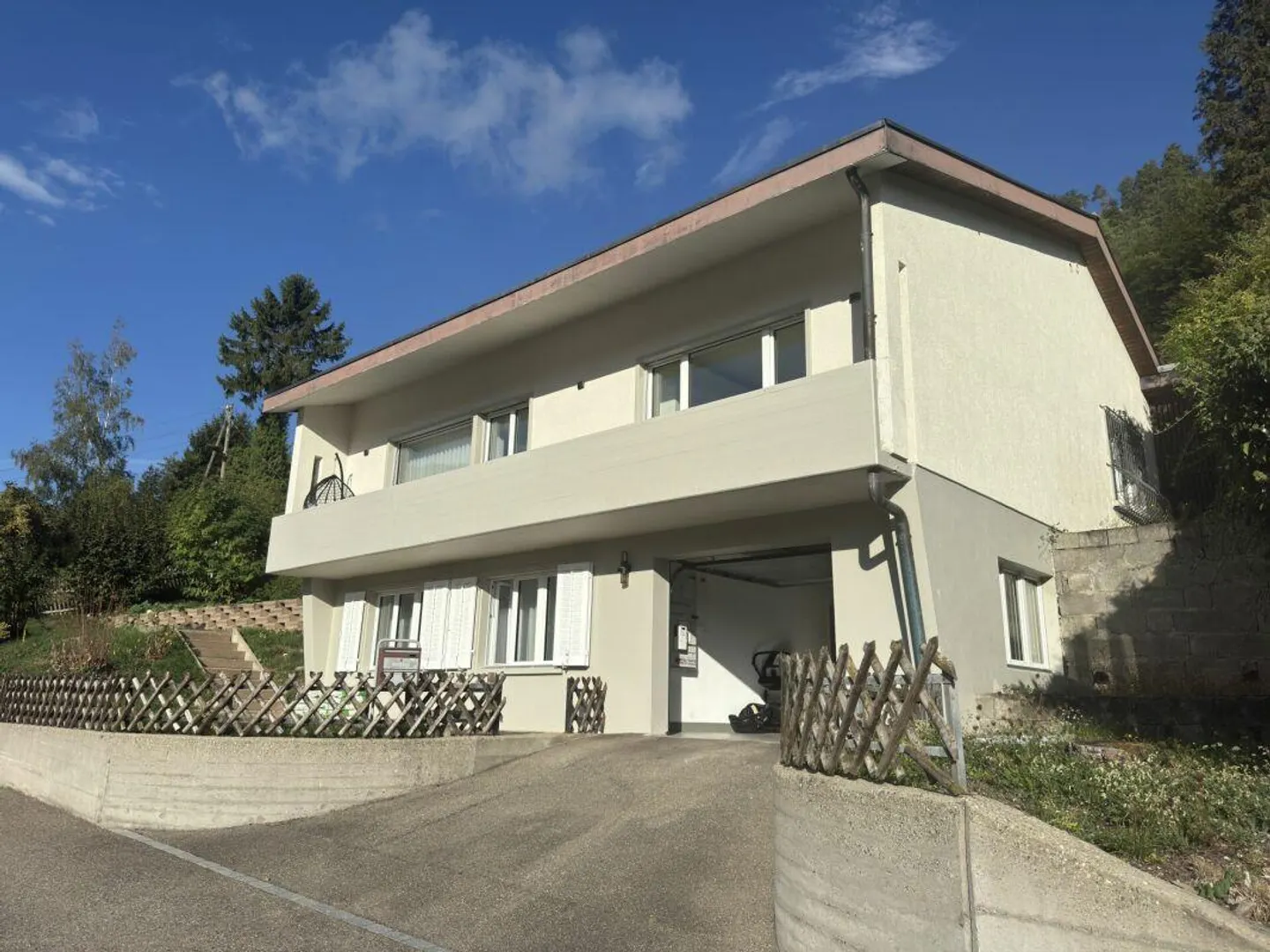 Renoviertes Einfamilienhaus mit Aussicht - Foto 1 von 19