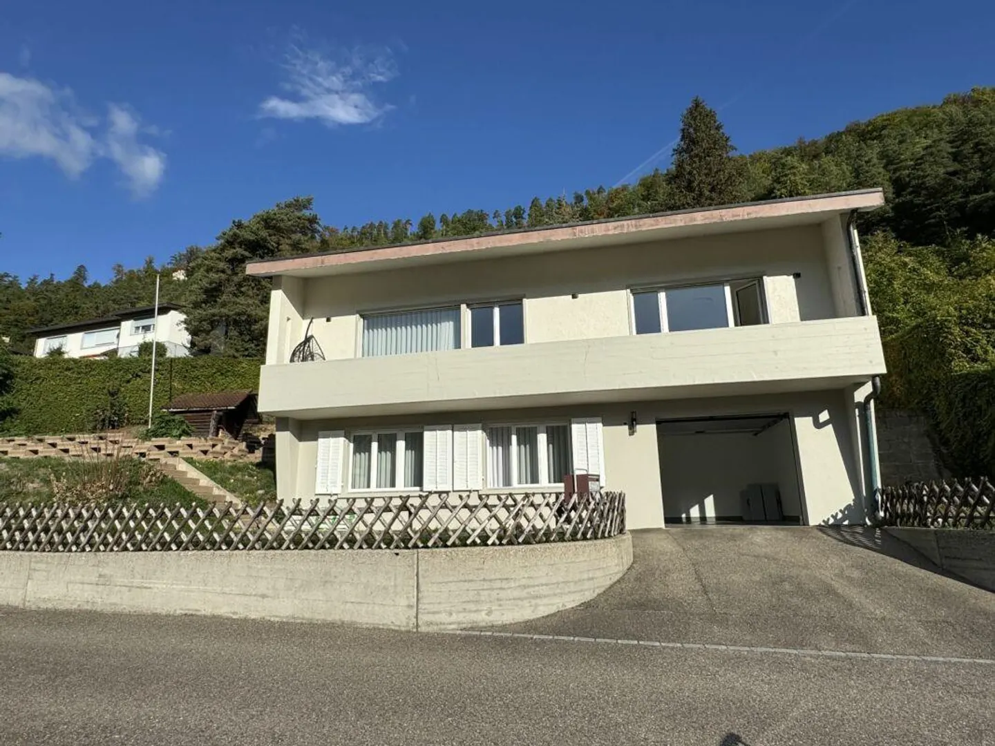 Renoviertes Einfamilienhaus mit Aussicht - Foto 2 von 19