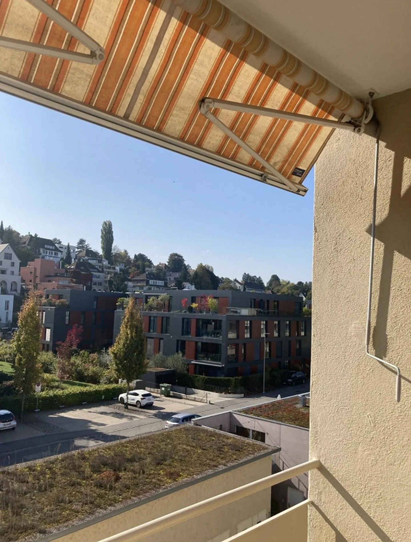 Appartamento 1 stanza soleggiato con balcone nel quartiere Neubad - Foto 3 di 8