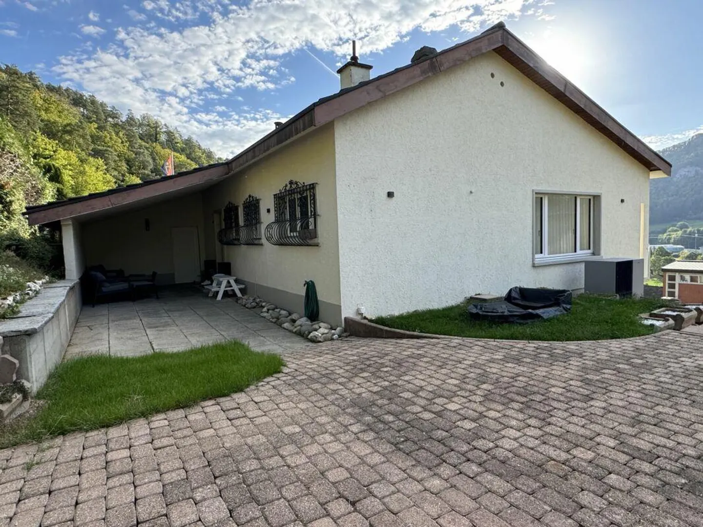 Renoviertes Einfamilienhaus mit Aussicht - Foto 3 von 19