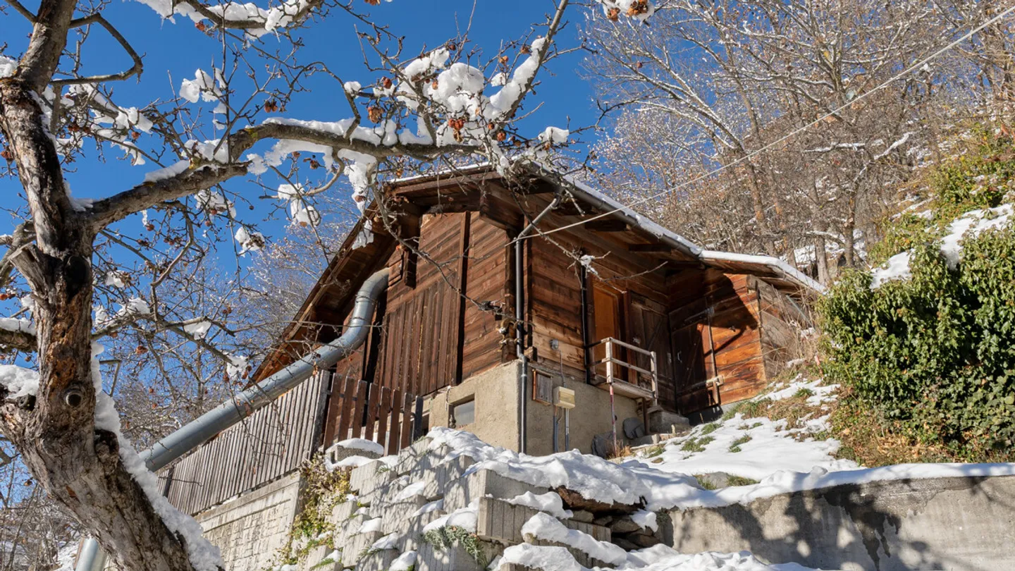Two-family house and stable with great views and best sun exposure in - Photo 10 of 10