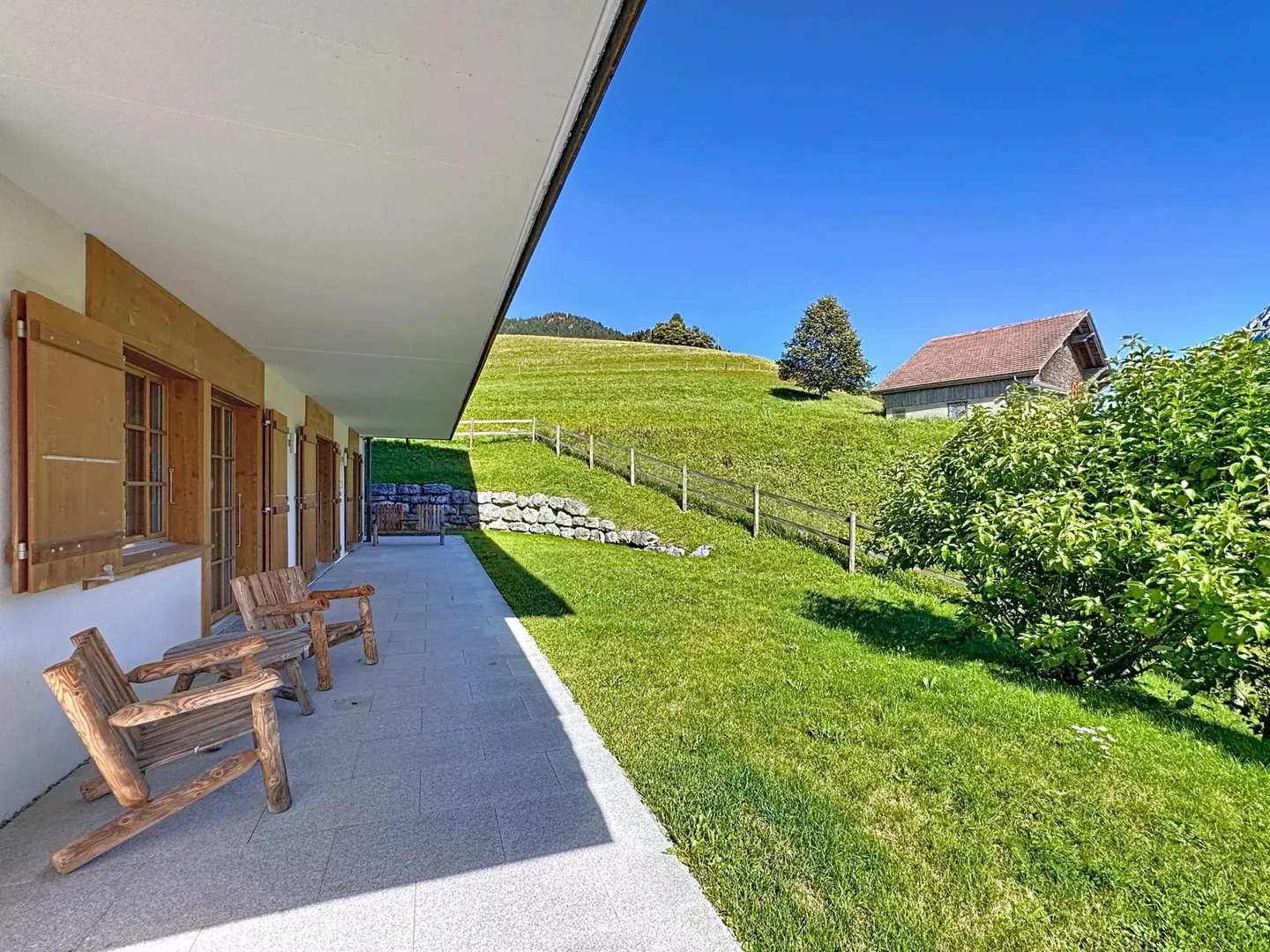 Charmante Wohnung mit Grosser Terrasse - Foto 12 von 13