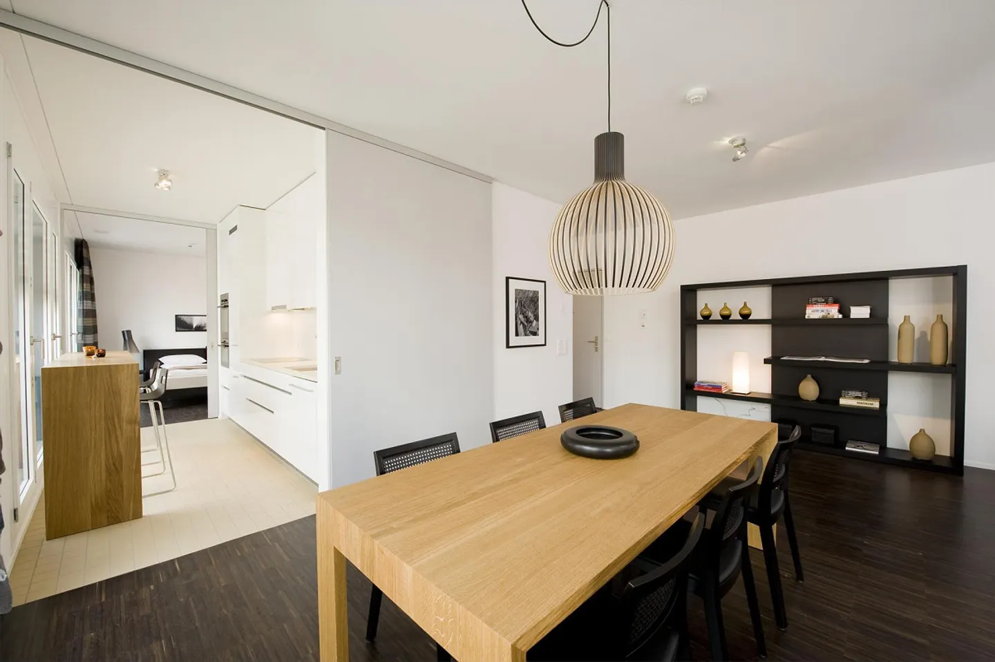 Living in the Square: High-Quality Expansion and Central Location - Photo 4 of 11