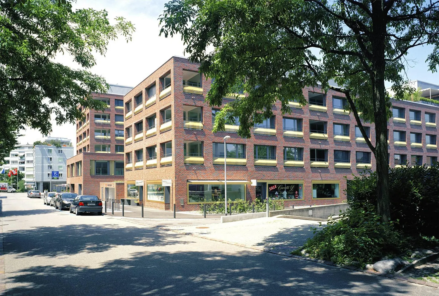 Living in the Square: High-Quality Expansion and Central Location - Photo 10 of 11