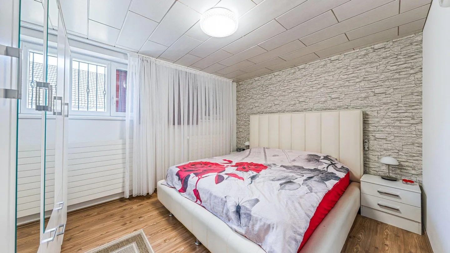 AgentSelly - Attraktives Haus mit viel Platz und Charme - Photo 5 sur 13