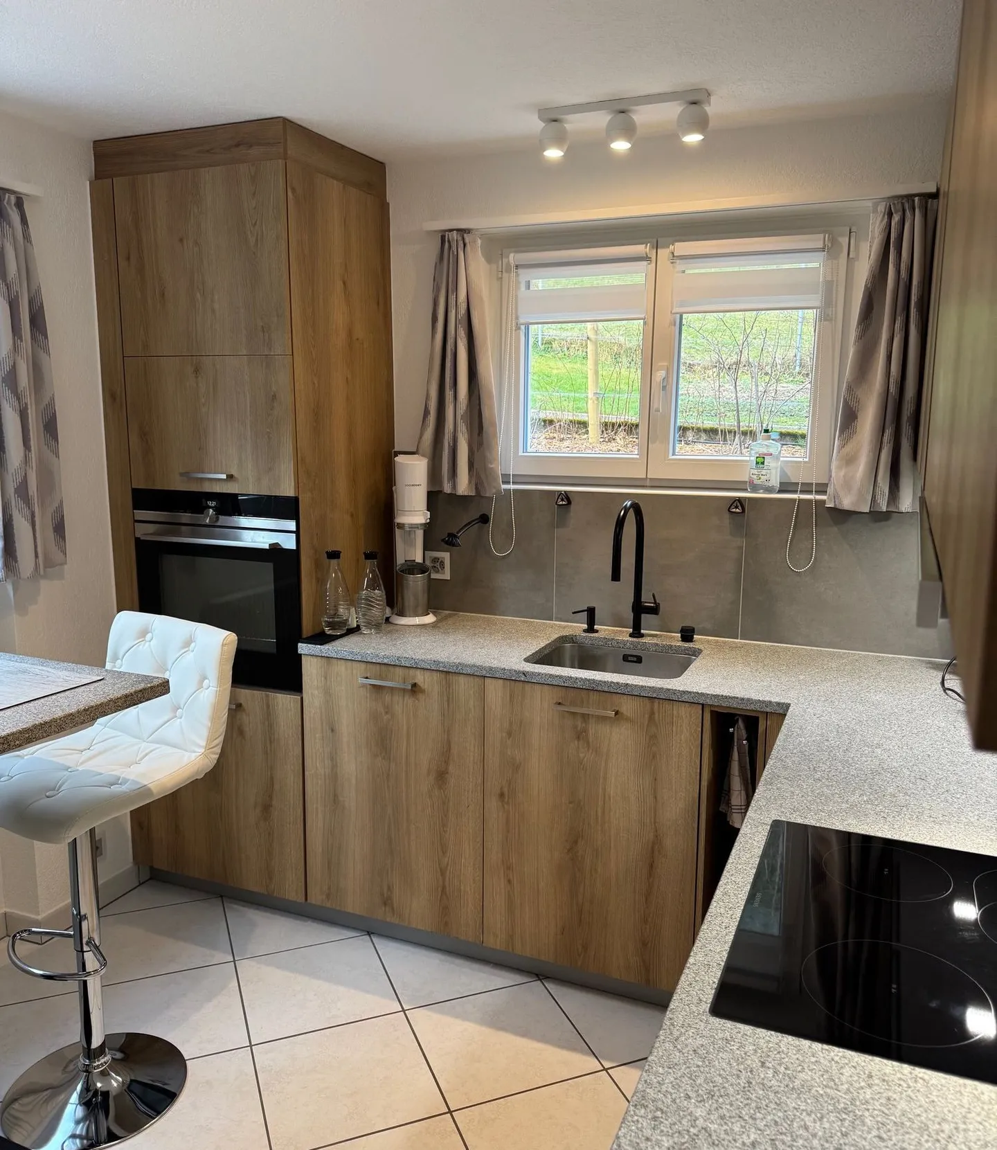 Appartement lumineux dans une maison individuelle de 3,5 pièces dans un endroit calme - Photo 1 sur 5