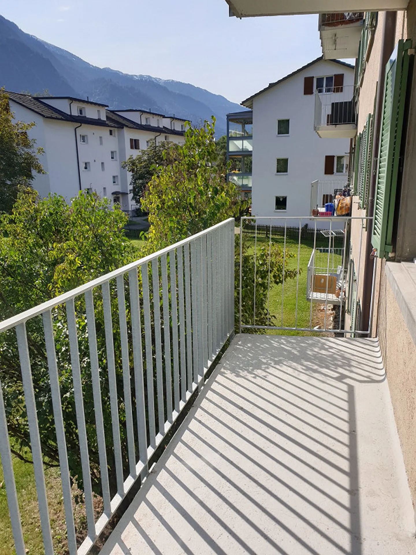 4-room apartment for rent in a sunny and central location - Photo 7 of 8