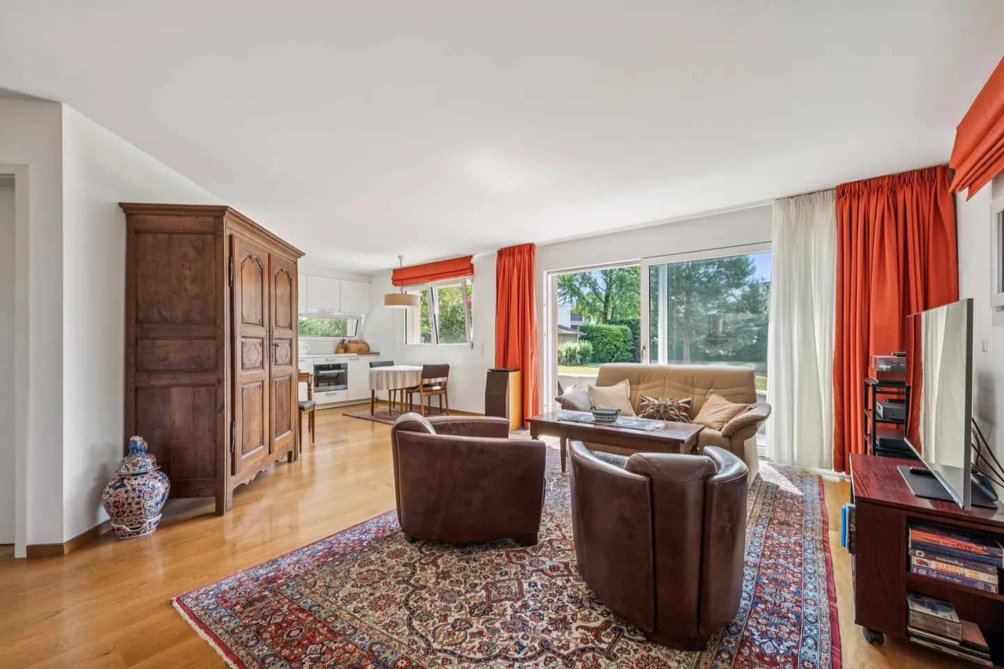 Charmante Villa mit Seeblick - Foto 11 von 13