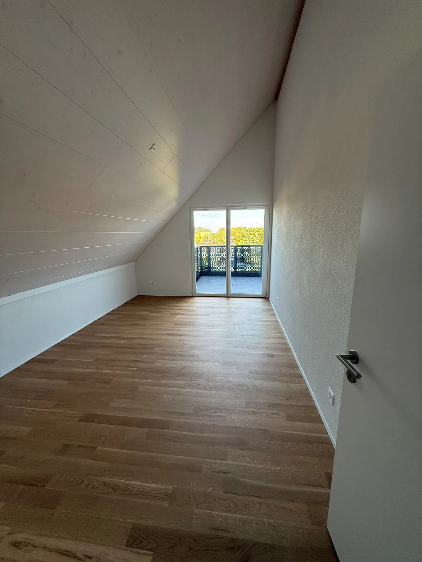 First Rental: High Up - Stylish Penthouse with a View - Photo 7 of 18