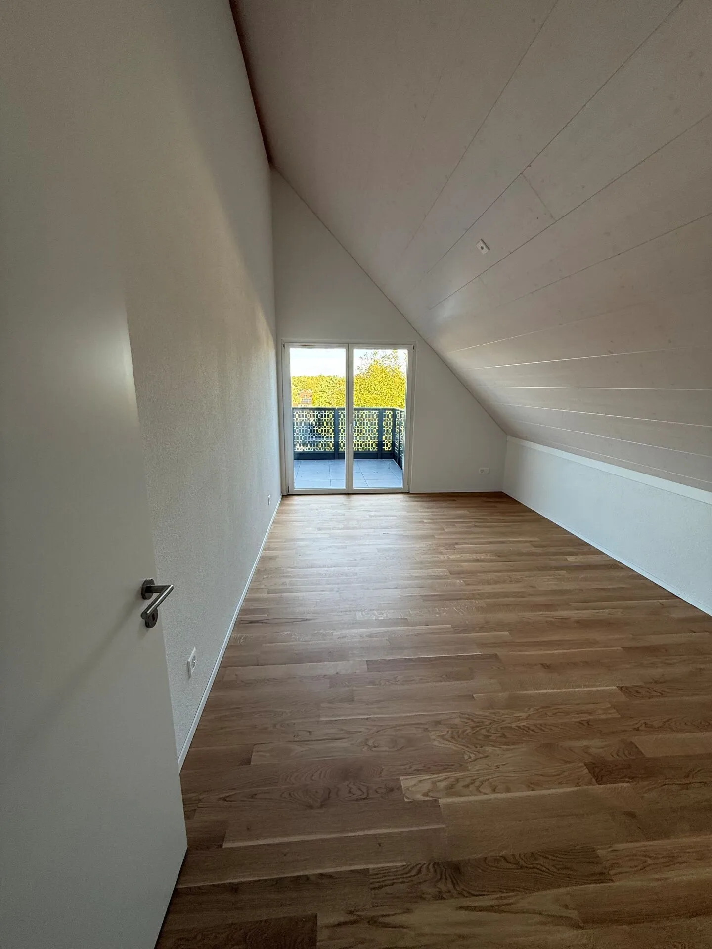 First Rental: High Up - Stylish Penthouse with a View - Photo 8 of 18