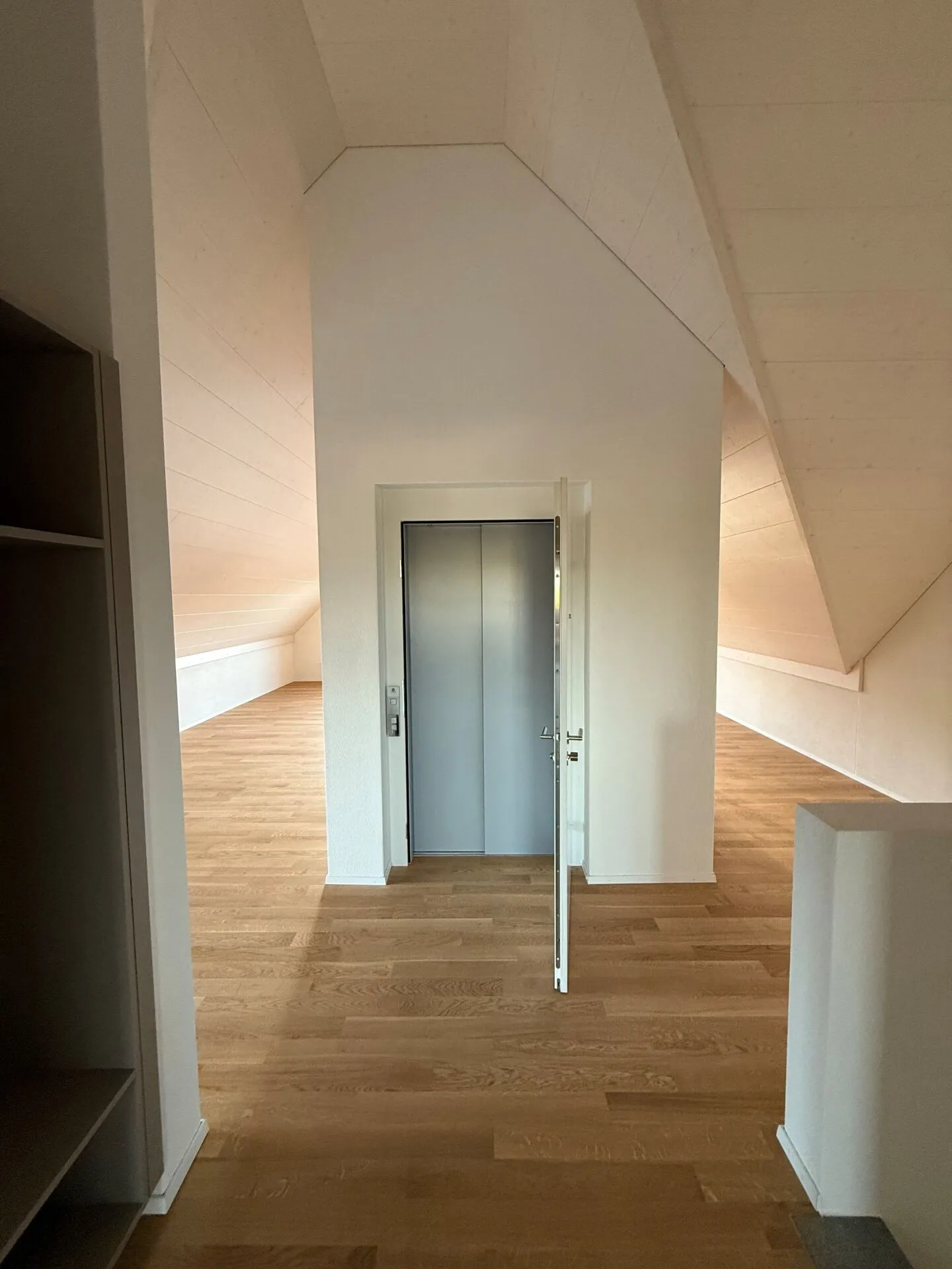 First Rental: High Up - Stylish Penthouse with a View - Photo 10 of 18