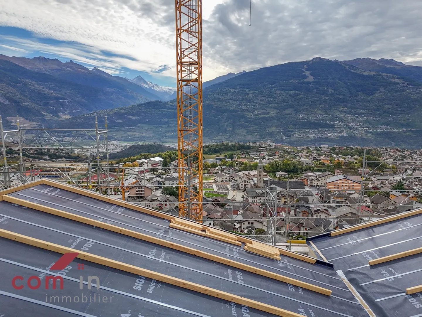 Luxury Apartment with Stunning Views - Photo 1 of 11