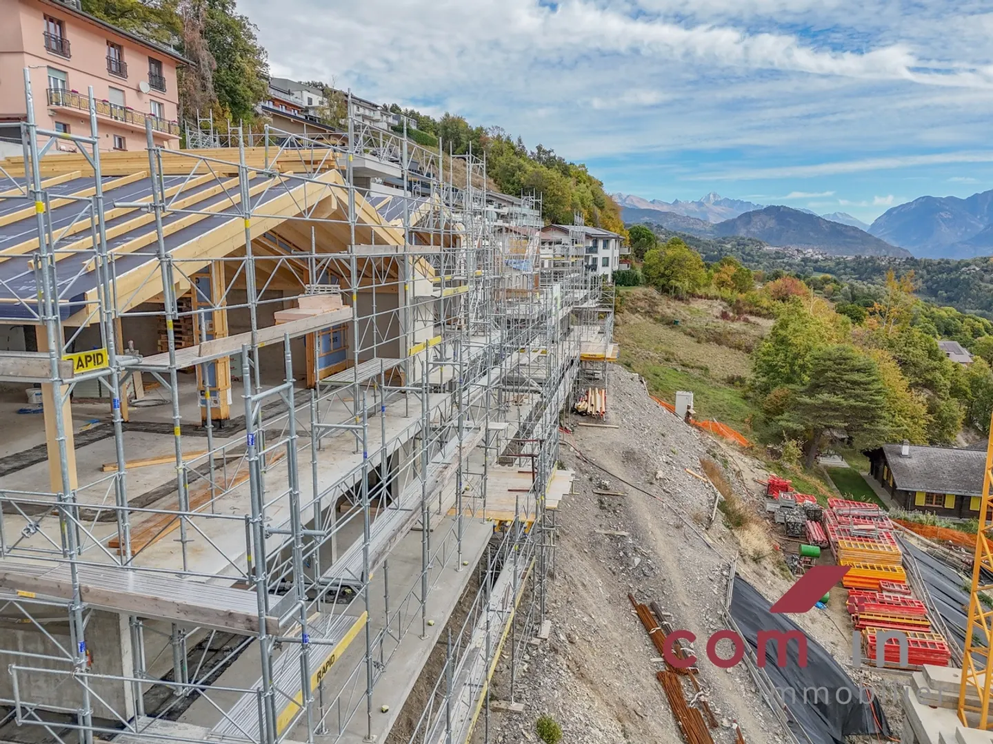 Luxury Apartment with Stunning Views - Photo 3 of 11