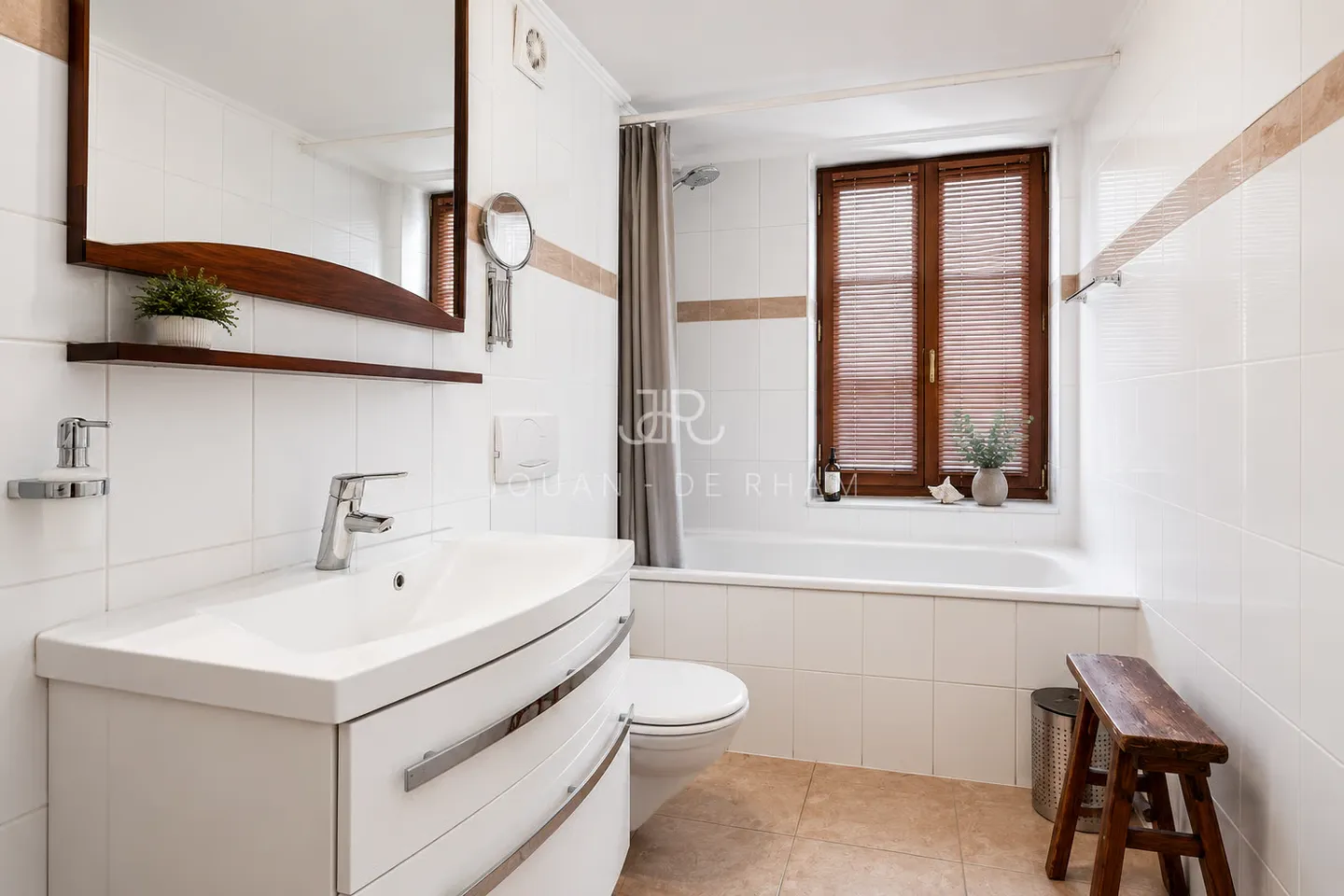 Magnificent Character House in the Heart of the Village of Veyrier - Photo 11 of 13