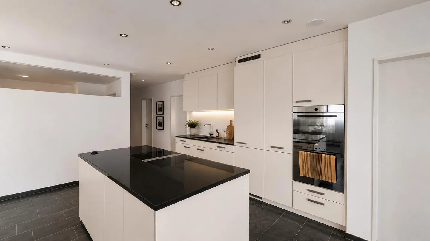 Appartement moderne dans un emplacement calme et central - Photo 3 sur 9