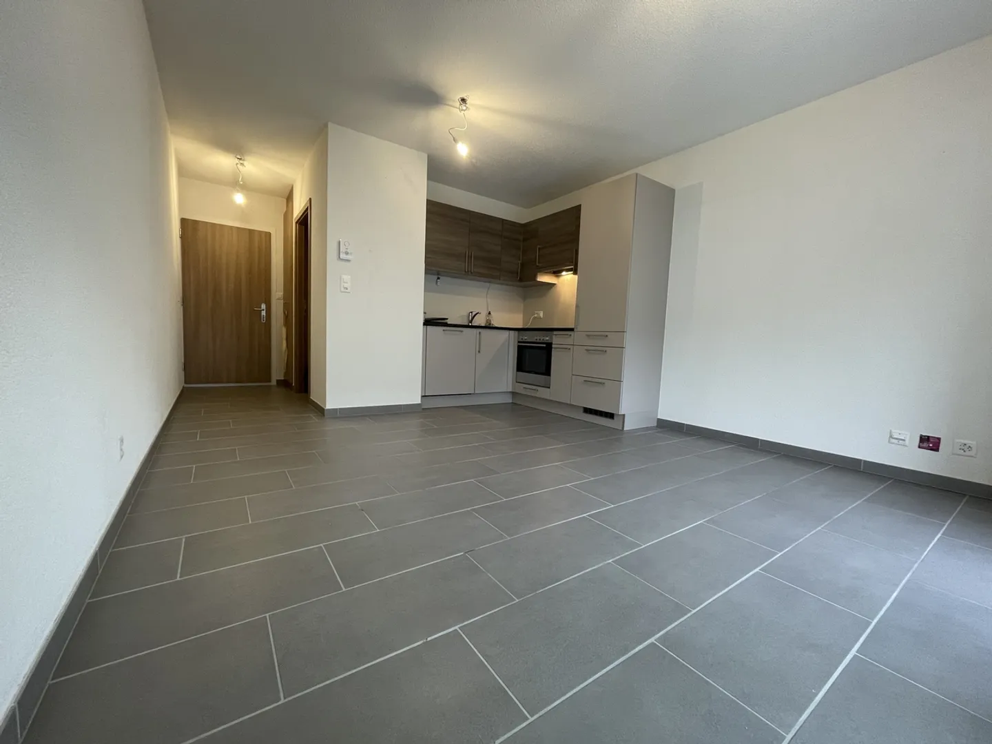 Schönes Studio mit Balkon - Foto 1 di 6