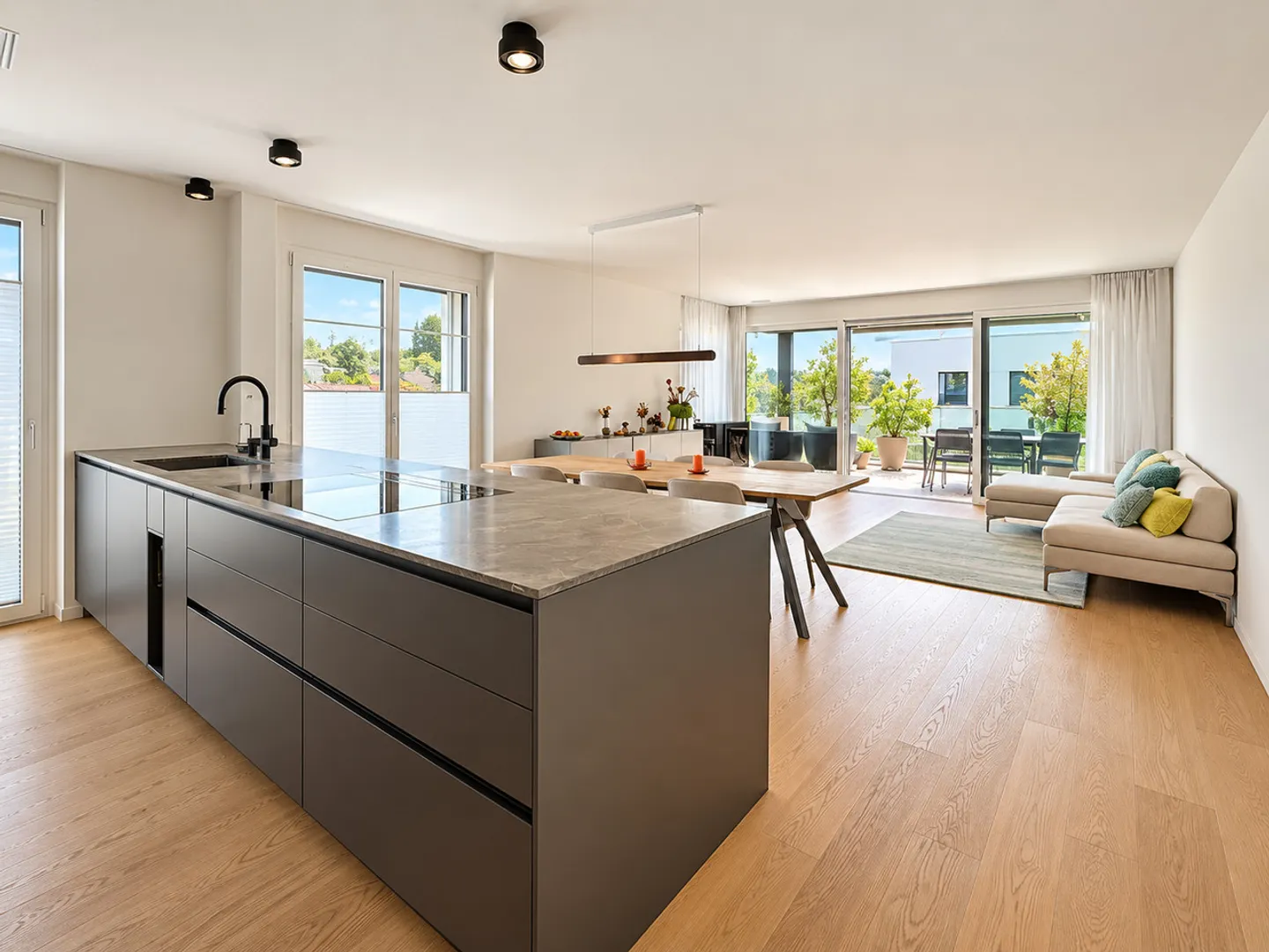 Appartamento moderno a Binningen - Foto 2 di 11
