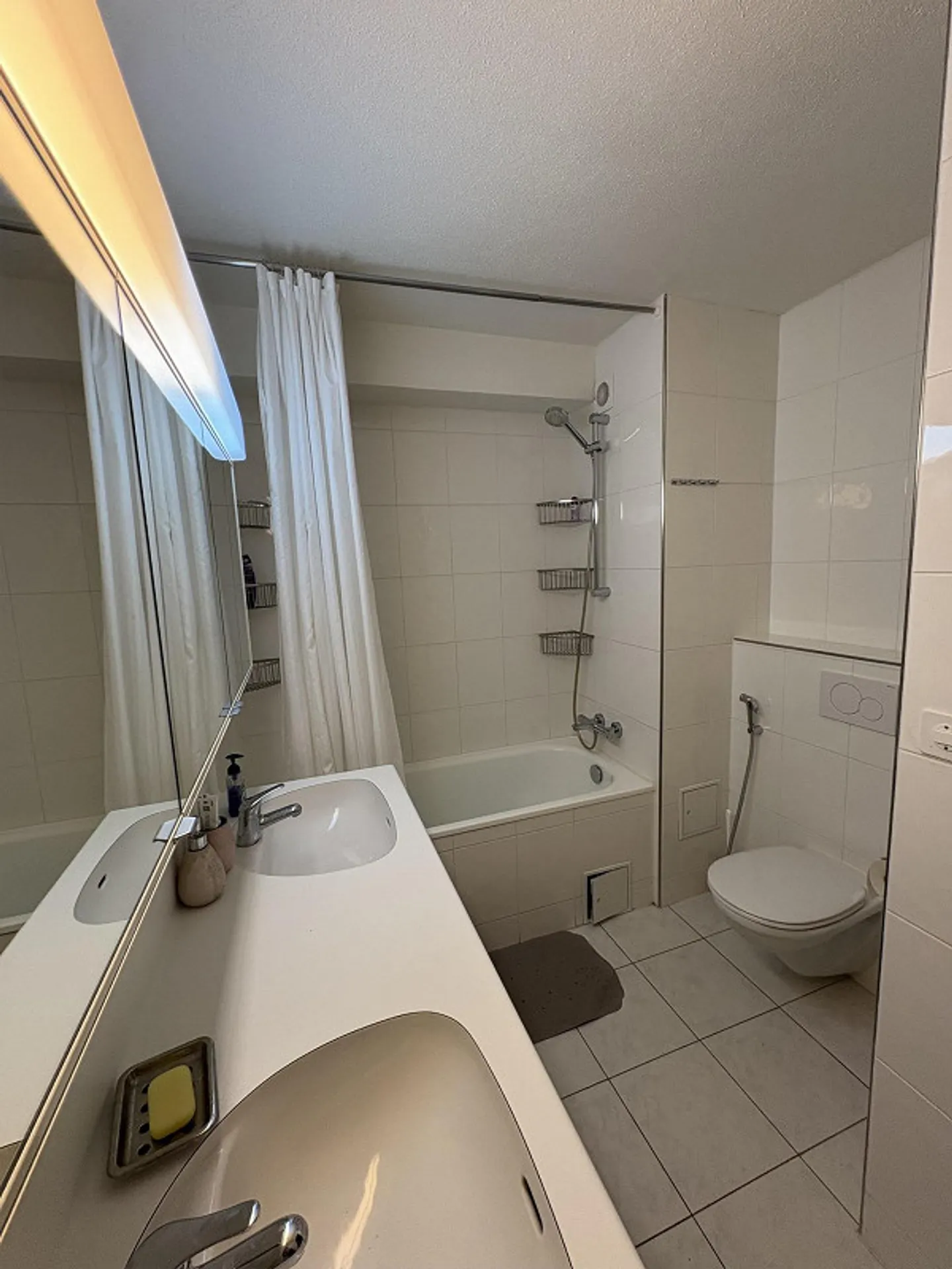 Room in a shared apartment - Photo 6 of 8