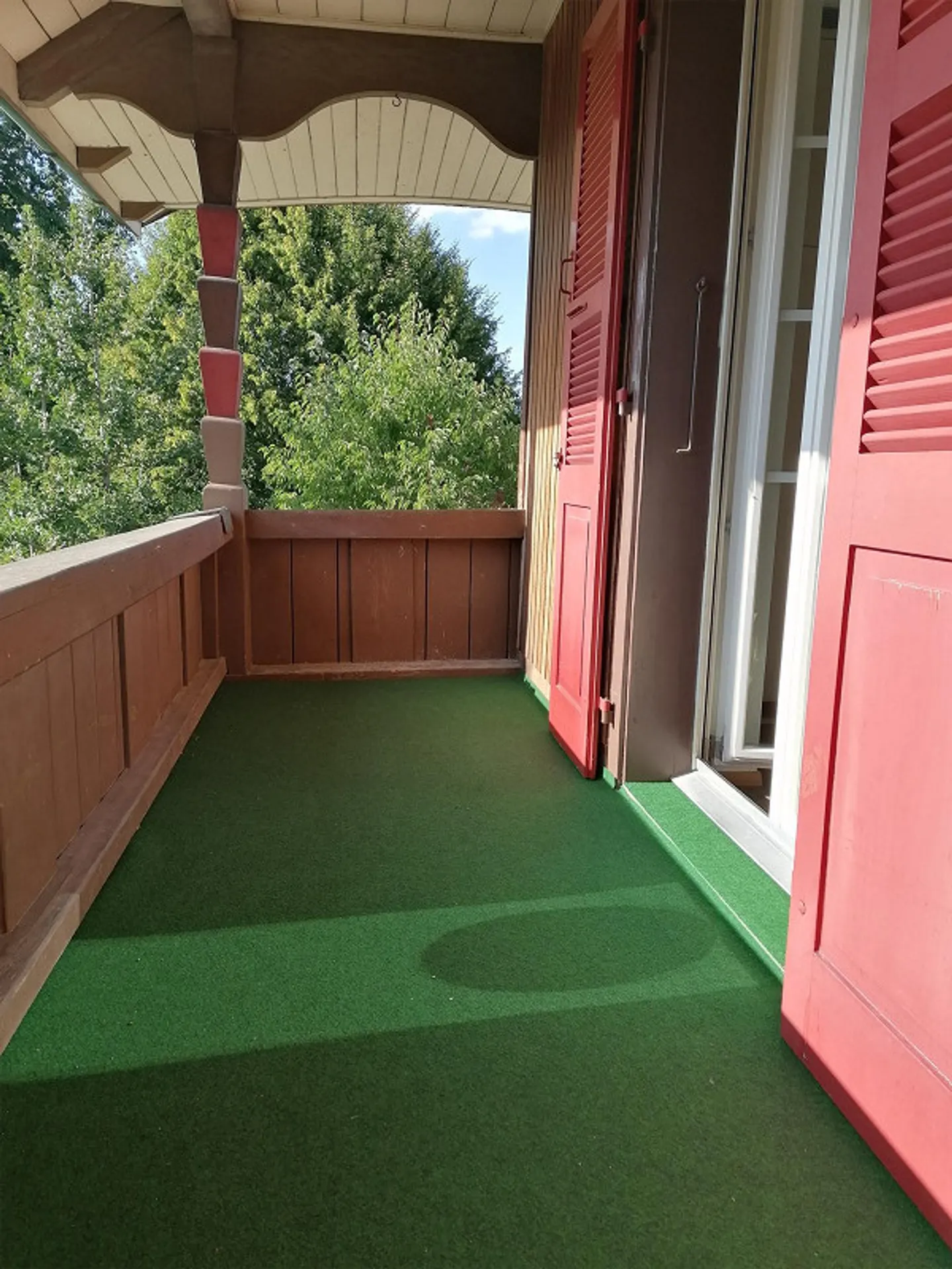 Un bijou de 4 pièces à louer, avec des balcons tout autour - Photo 10 sur 15